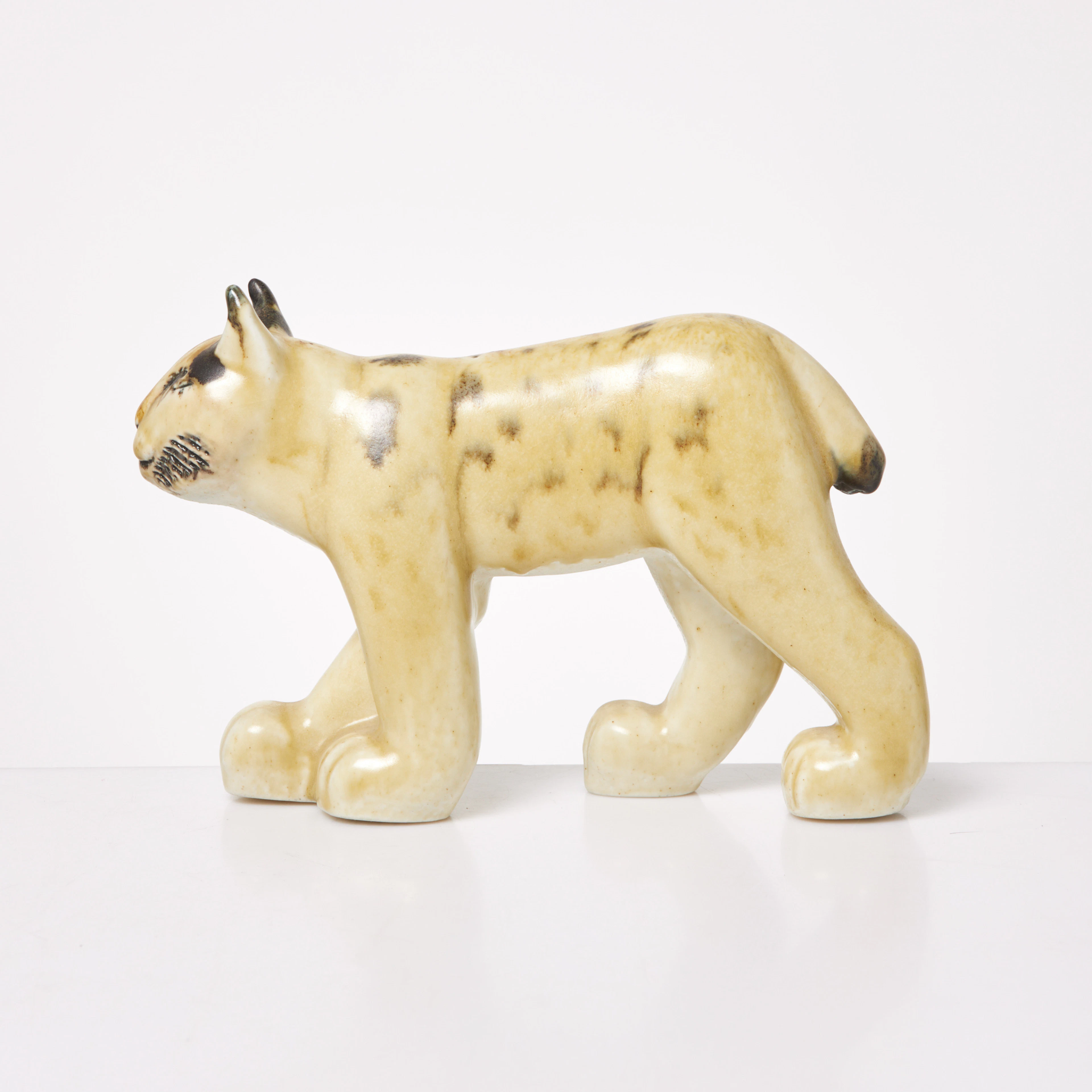 LISA LARSON. Figurin, lodjur, stengods, Gustavsberg.