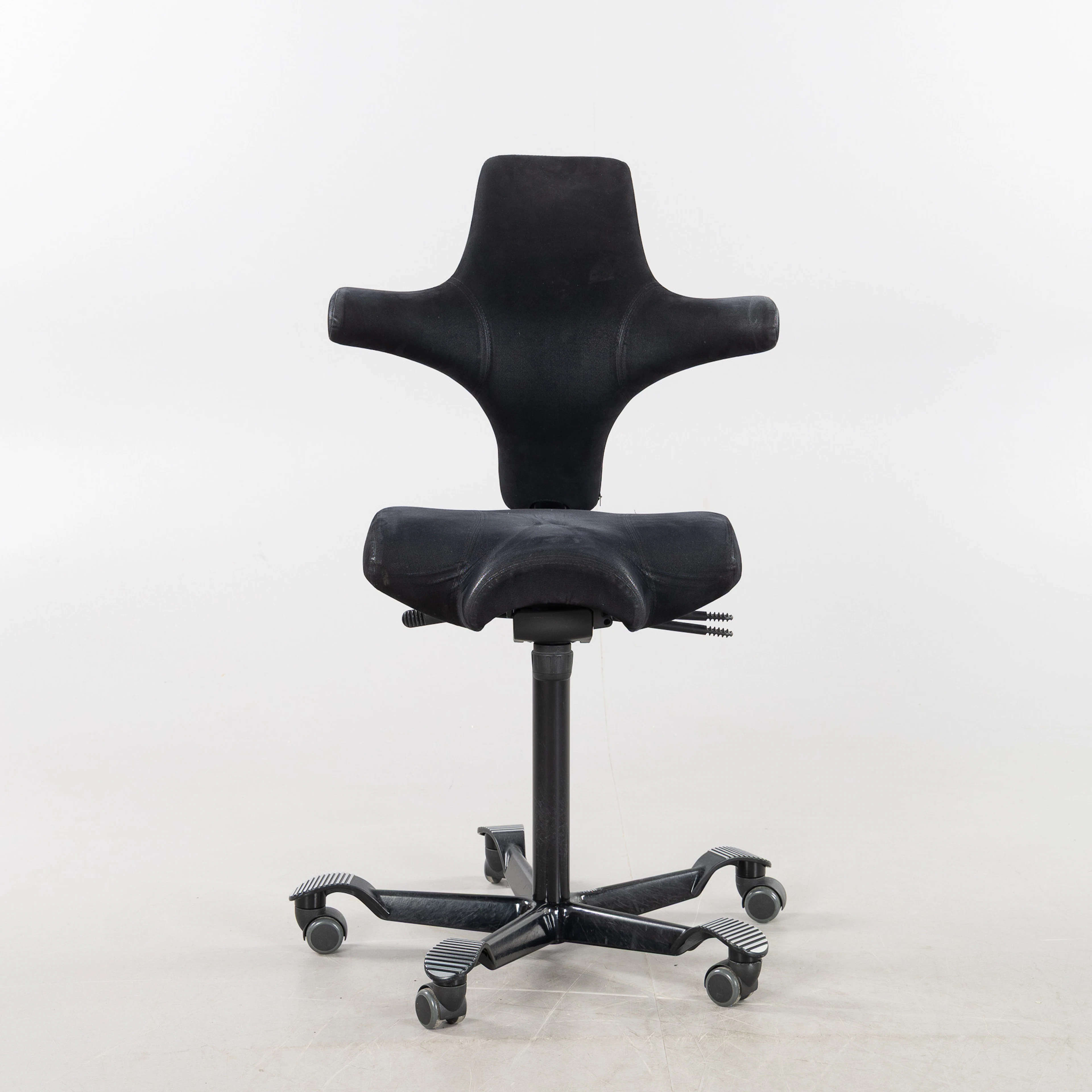 PETER OPSVIK. Kontorsstol, ”Capisco 8106", HÅG, Norge, 2000-tal, pulverlackerad