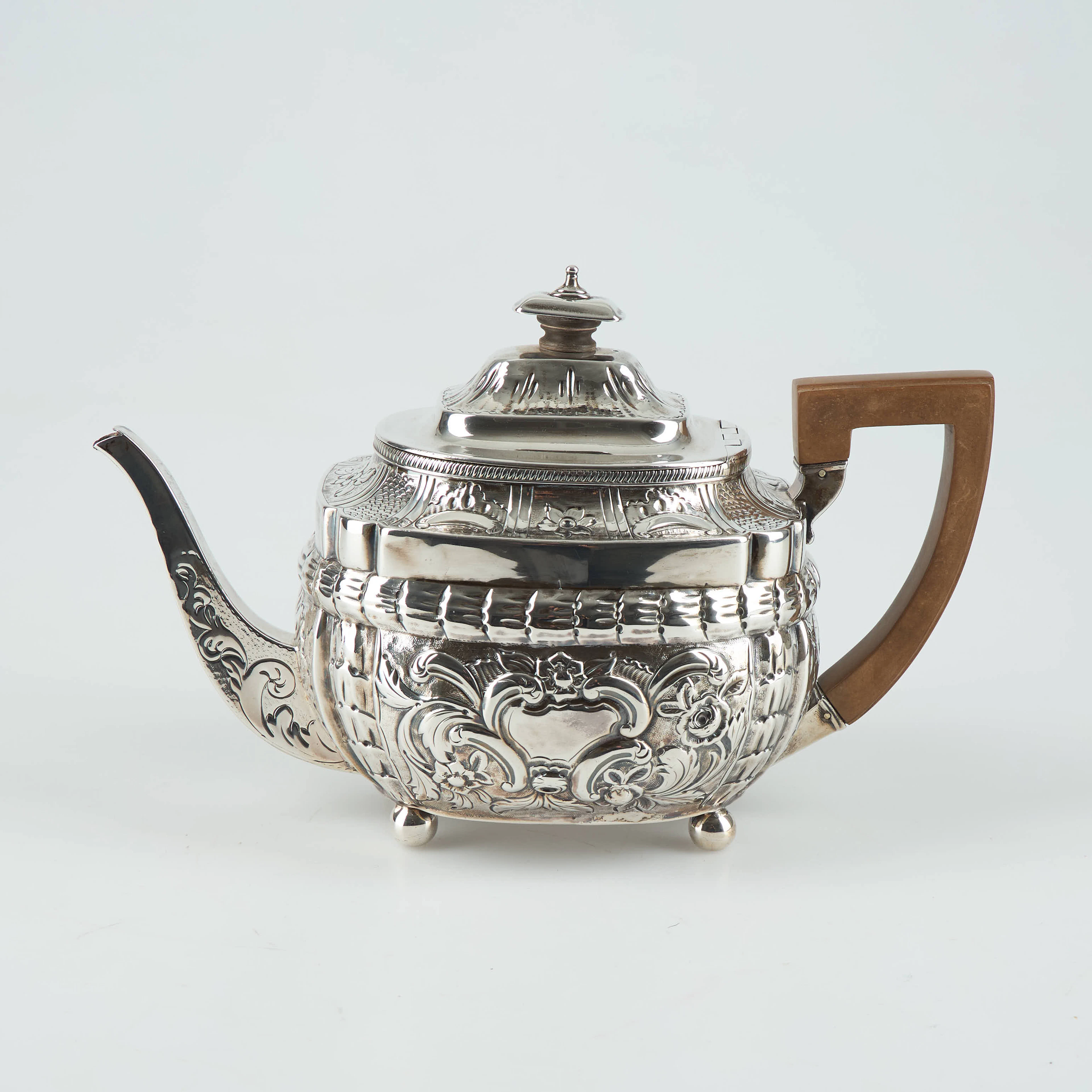 TEKANNA, sterlingsilver, trähandtag, Crispin Fuller, London 1806.