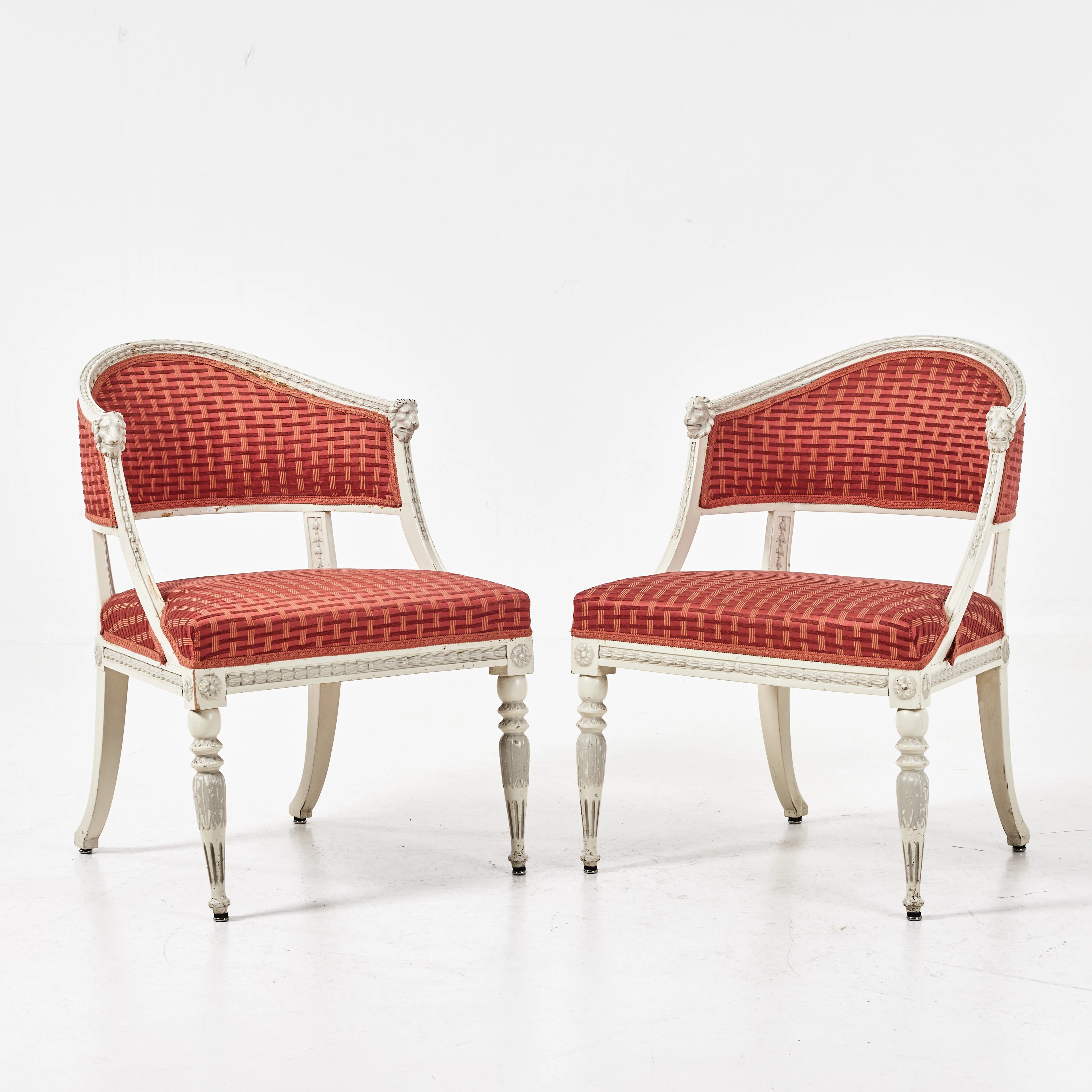 BALJFÅTÖLJER, 1 par, sengustaviansk stil, 1800-tal, bemålade, dekor