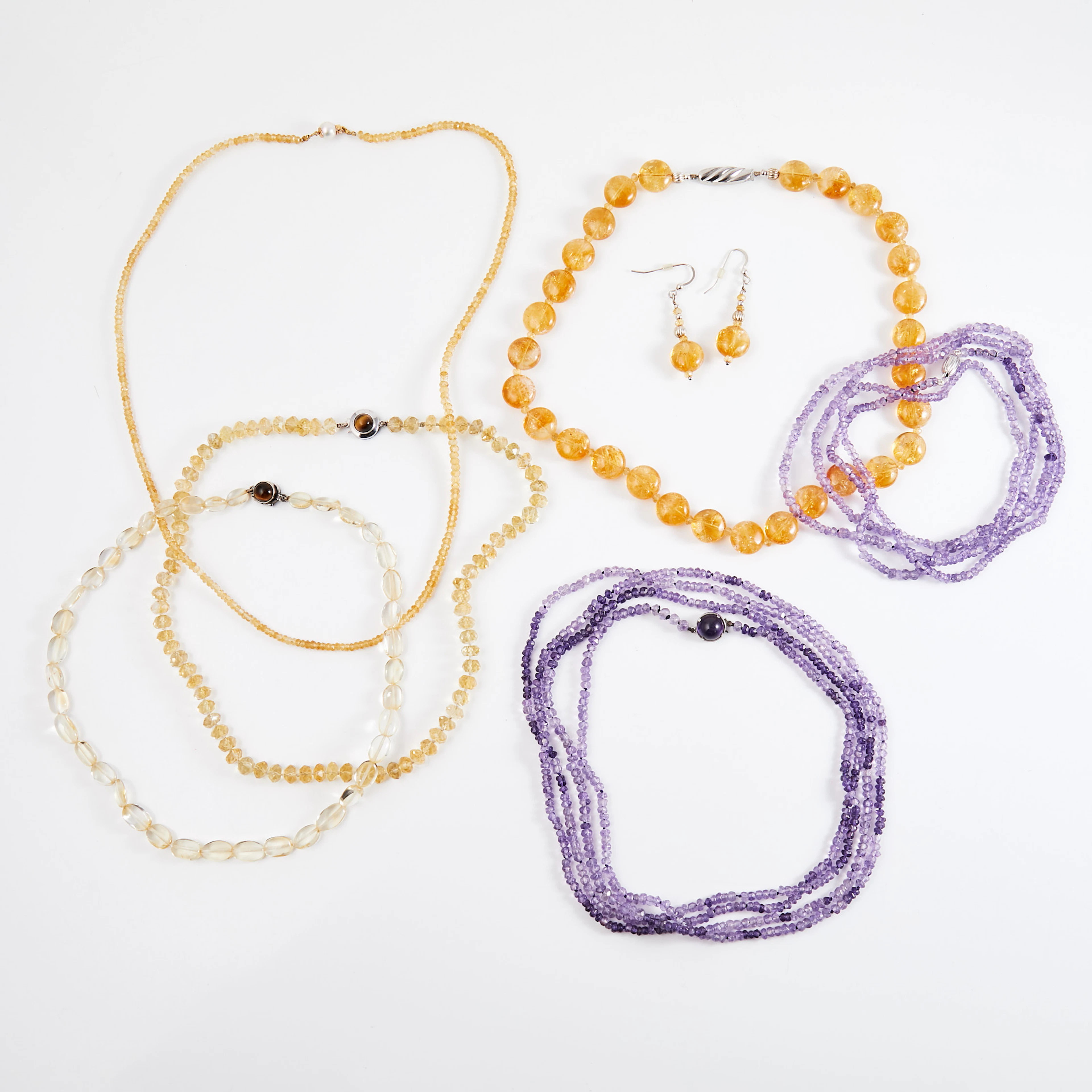 HALSBAND, 6 st, ÖRHÄNGEN, 1 par, fasettslipade resp. trumlade ametister