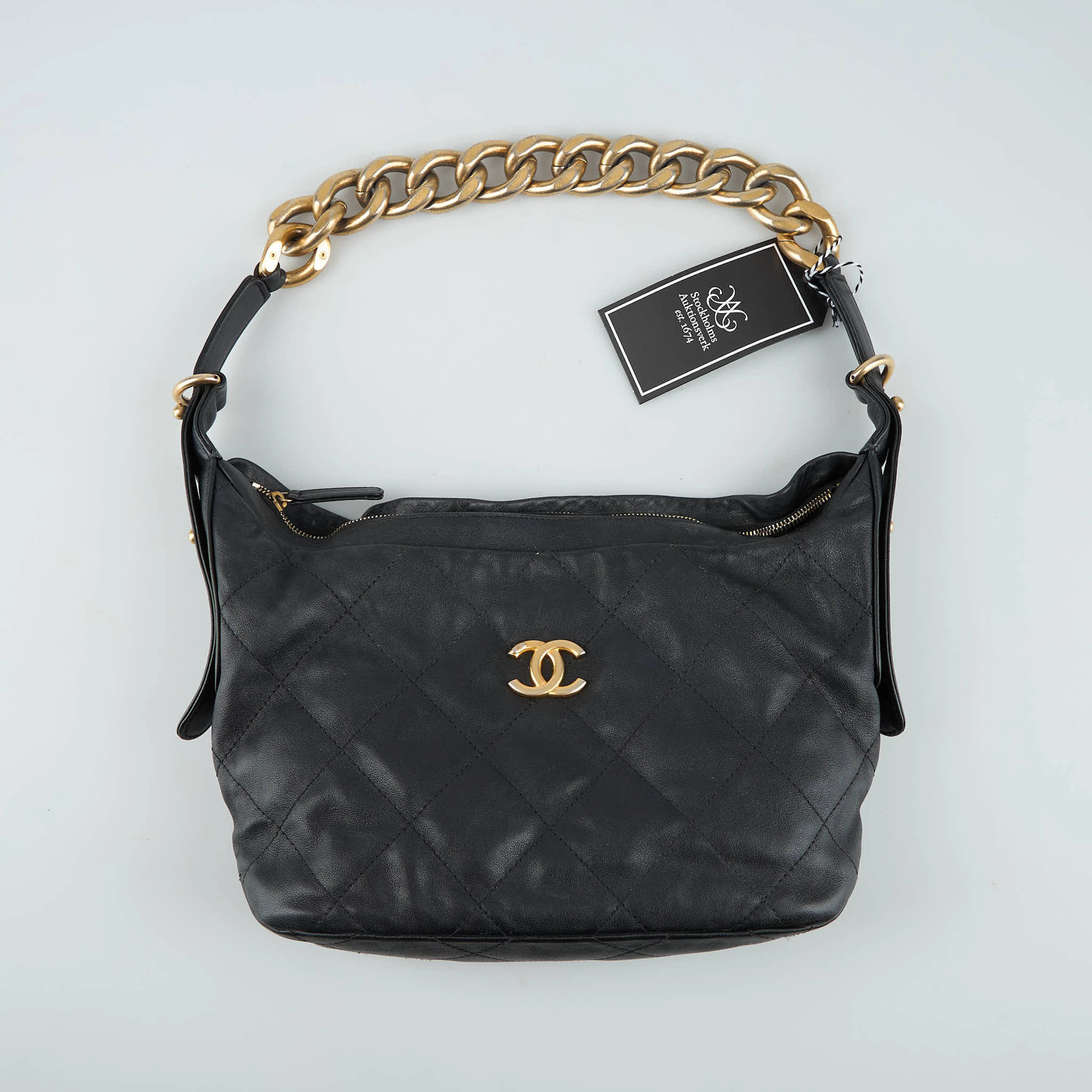 CHANEL, Daily Hobo Bag Black, 2022.