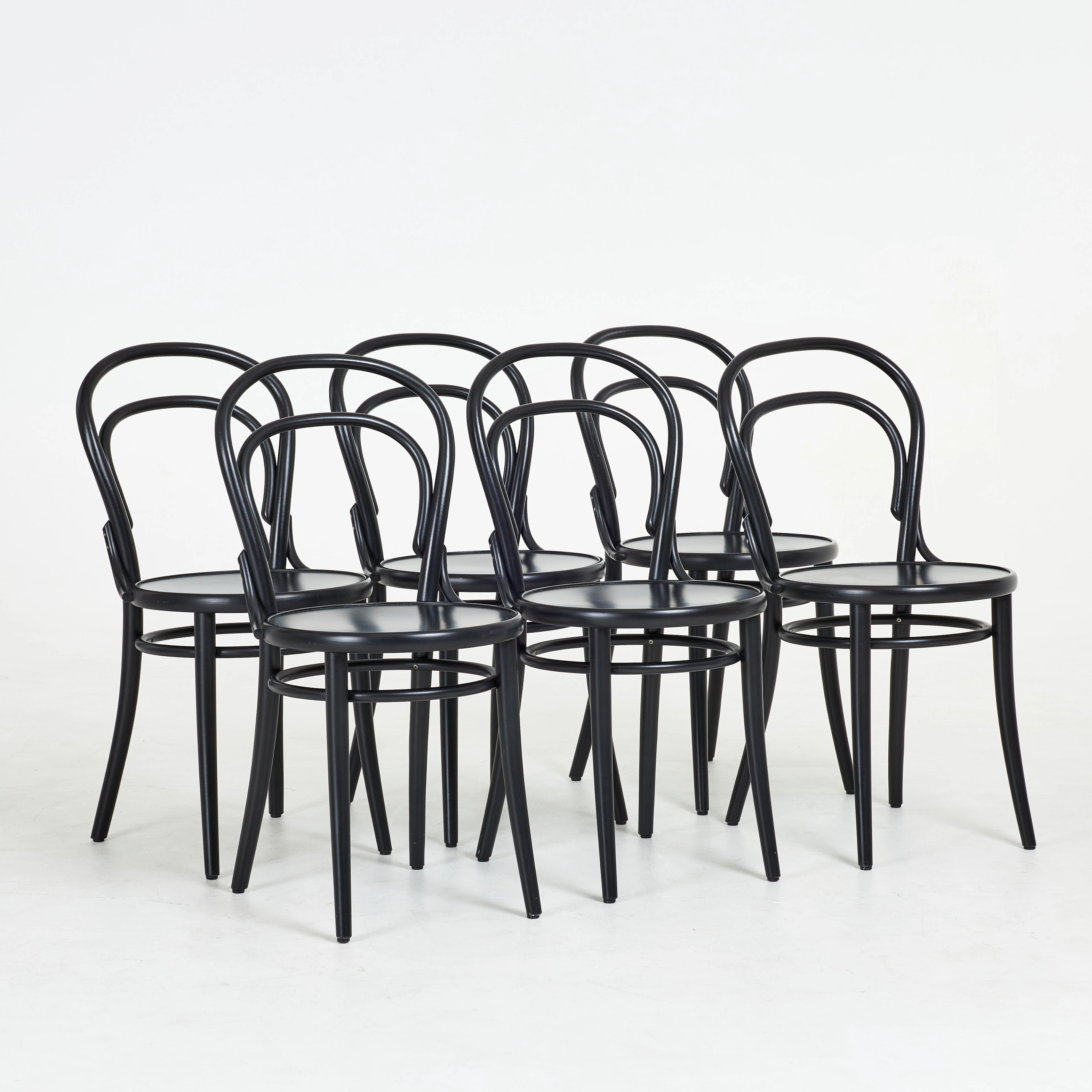 MICHAEL THONET. STOLAR, 6 st, Ton, no 14, lackerad bok, etikettmärkt.