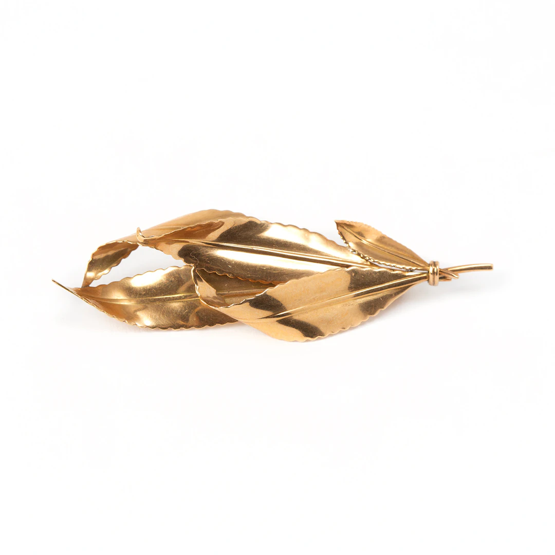 BROSCH, 18K guld, 1900-talets mitt.