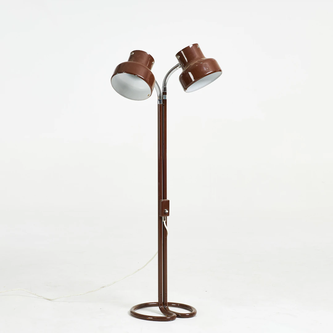 ANDERS PEHRSON. "Bumling", golvlampa, brunlackerad metall, justerbara