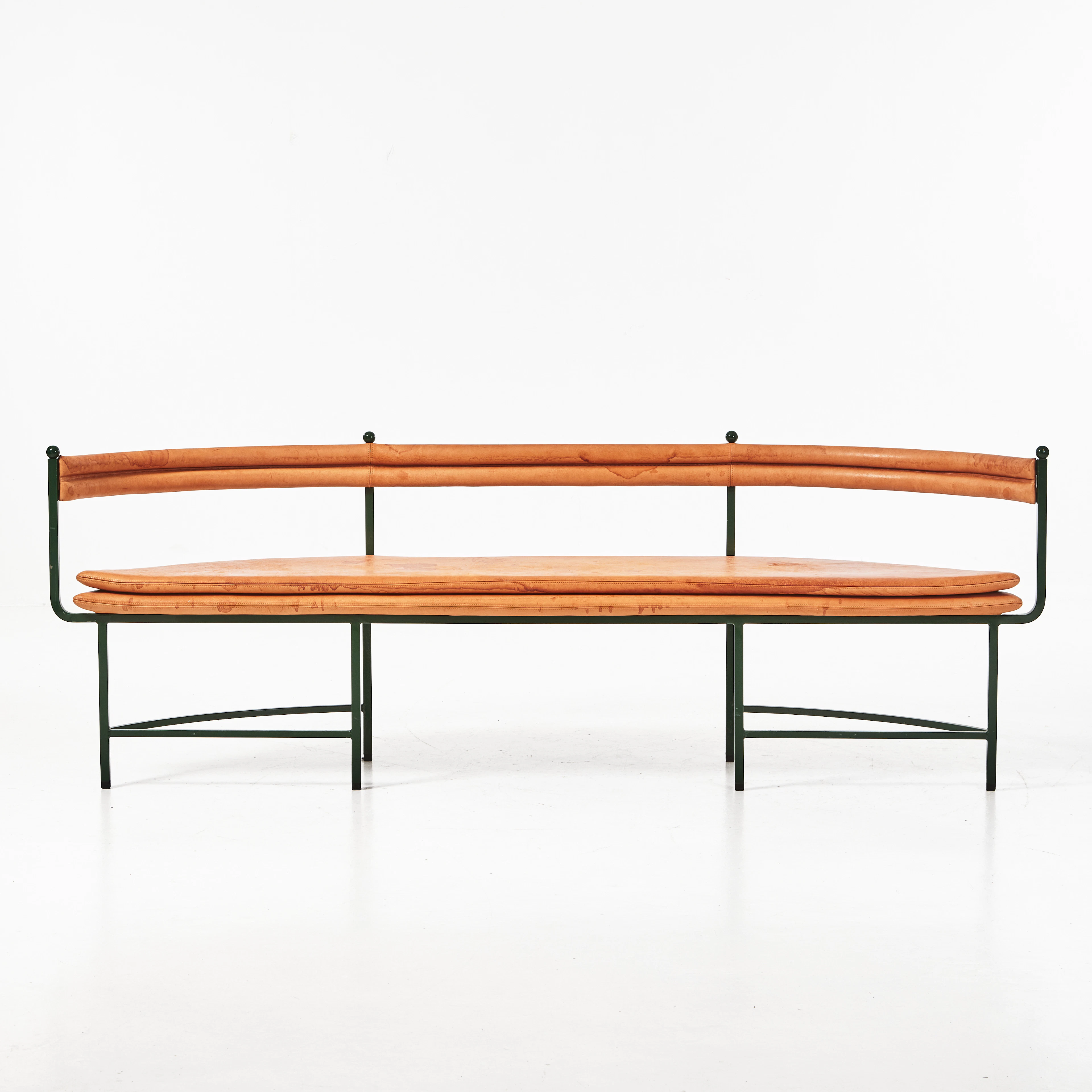 GUNILLA ALLARD. Soffa,"Circus", läderklädsel.