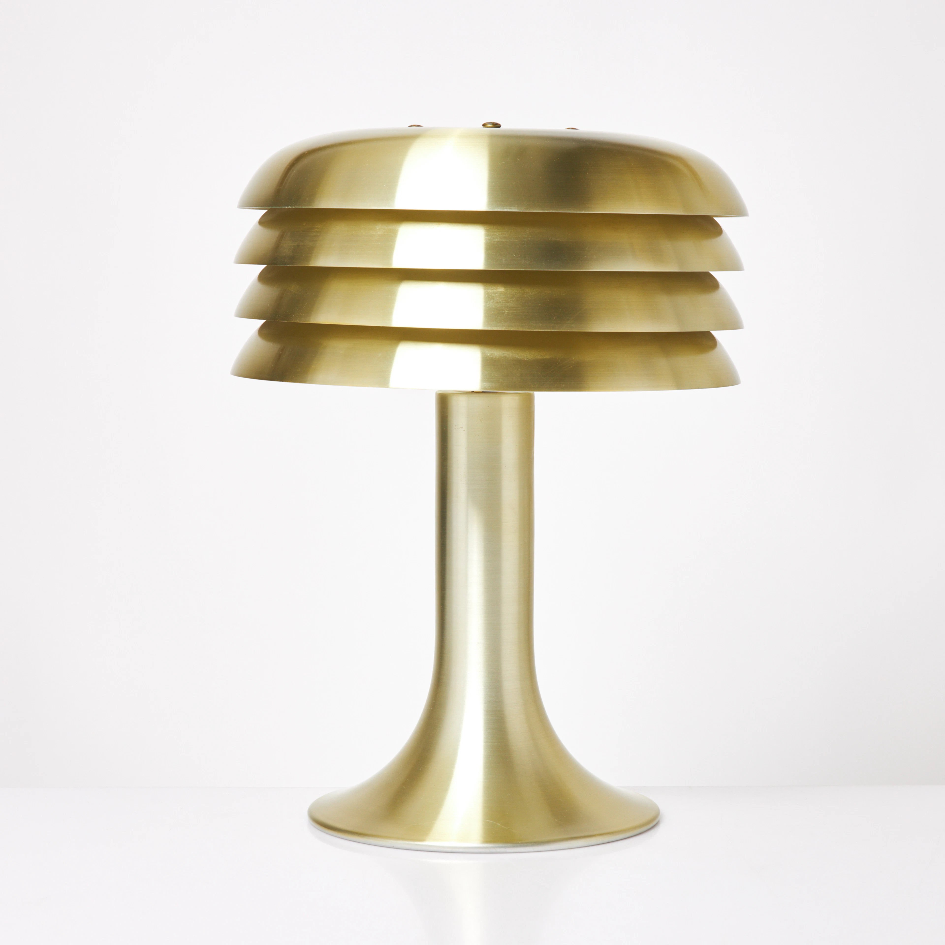 HANS-AGNE JAKOBSSON. Bordslampa, "BN-26", Markaryd, etikettmärkt