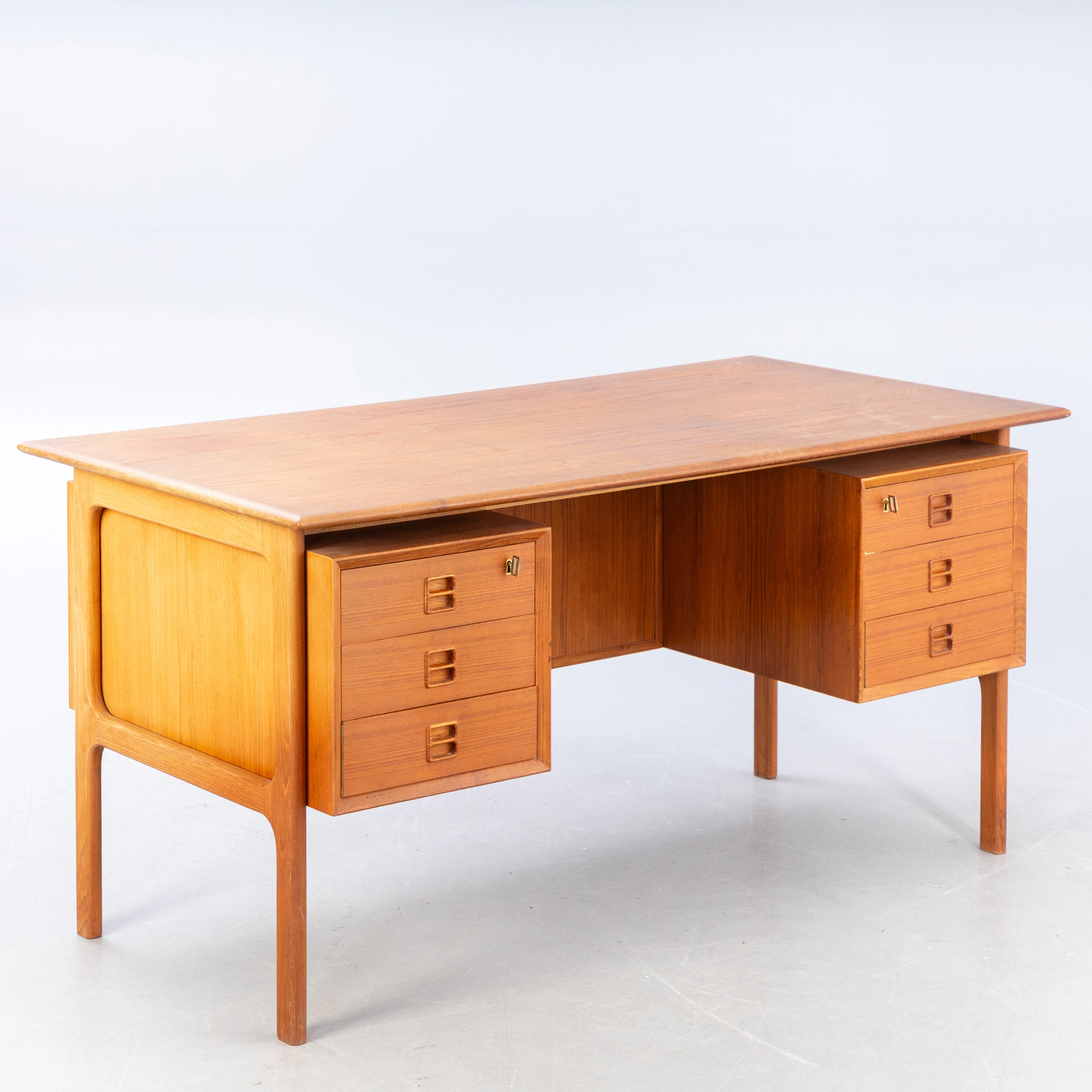 BROUER MØBELFABRIK. Schreibtisch in Teak, Dänemark, 1960er Jahre.