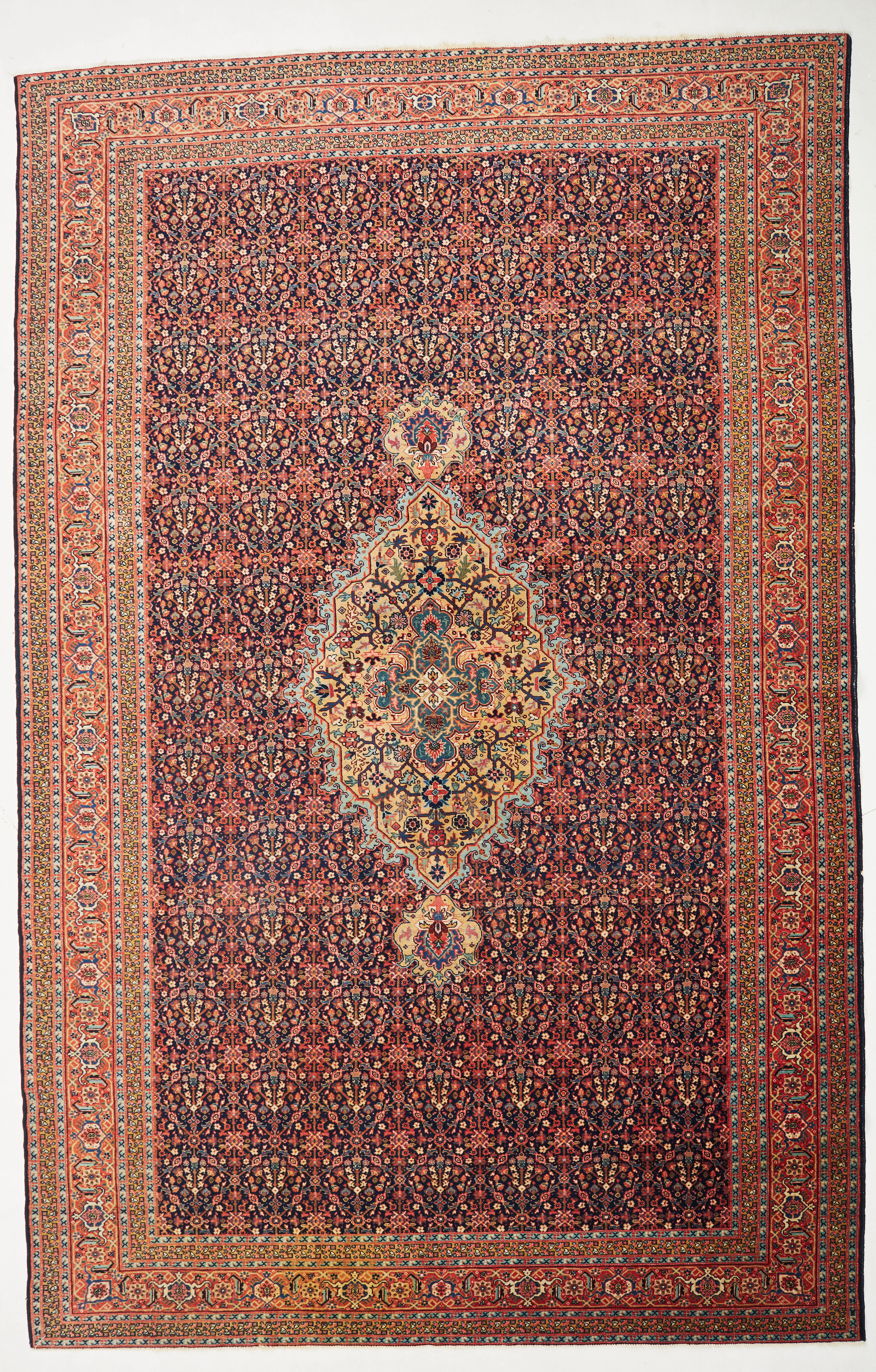 ORIENTMATTA. Persien, ca 378x244 cm.