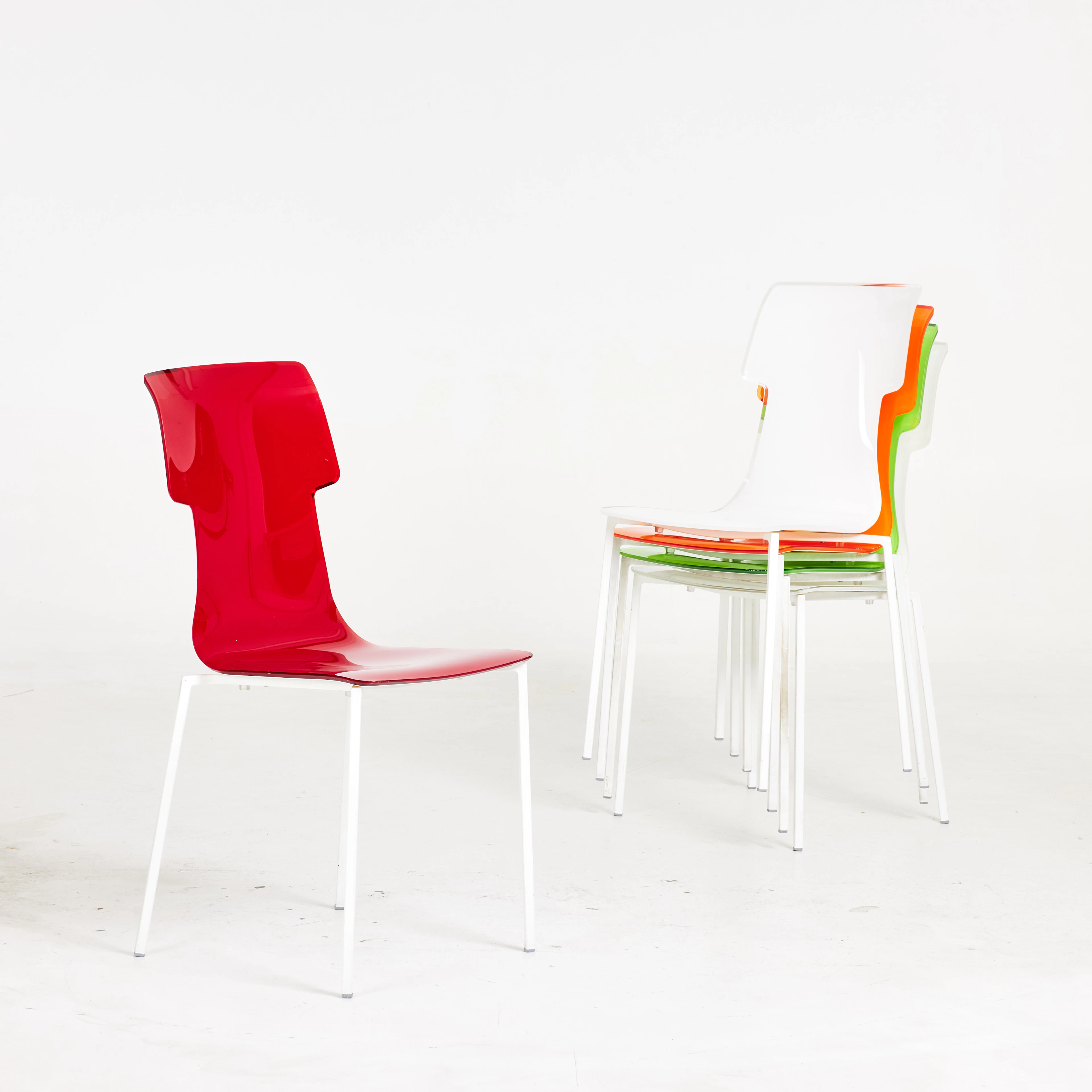 CARLO COLOMBO. Stolar, 5 st. "My Chair", Guzzini, etikettmärkta, sitsar