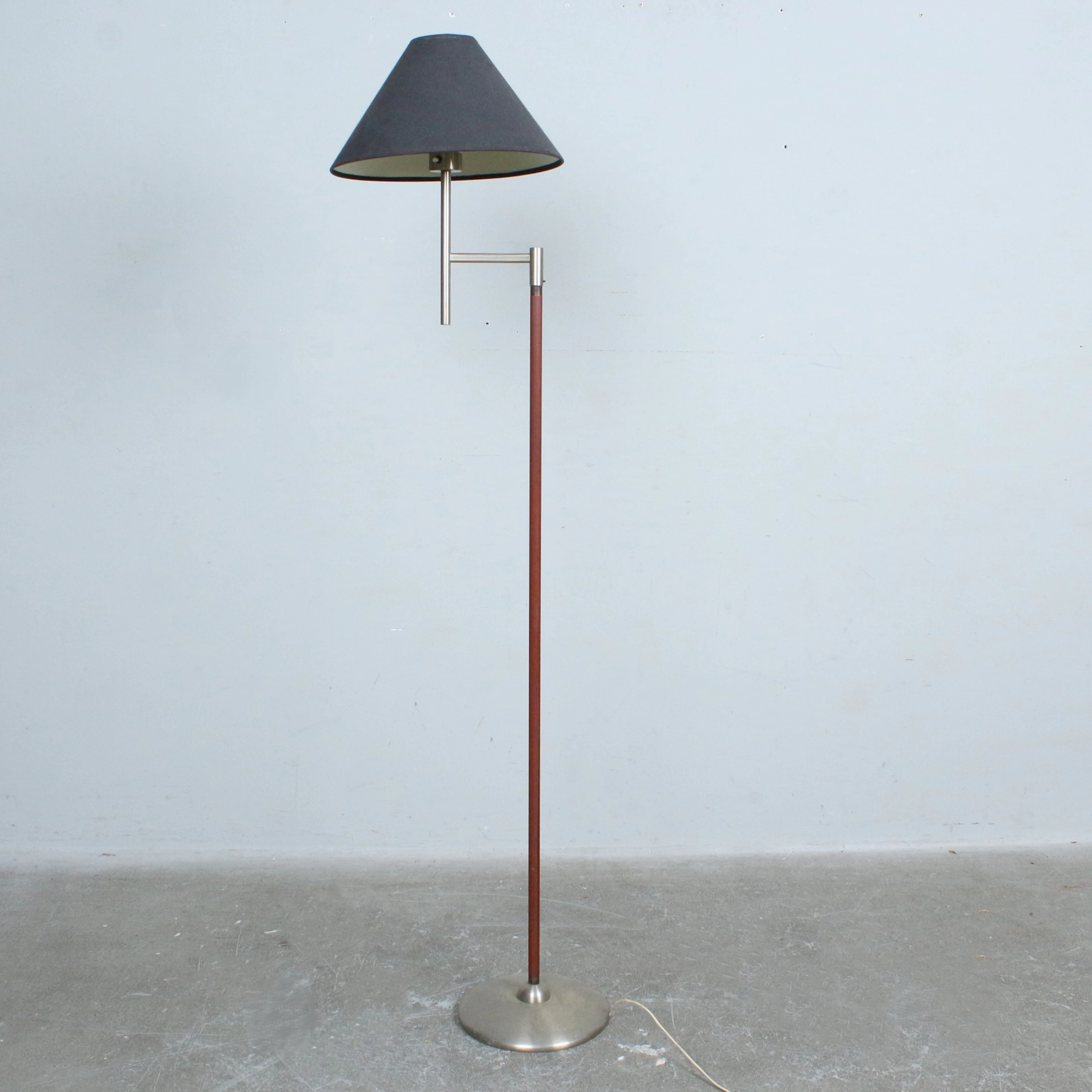 Schwenkbare Mid-Century Stehlampe der 1970er.