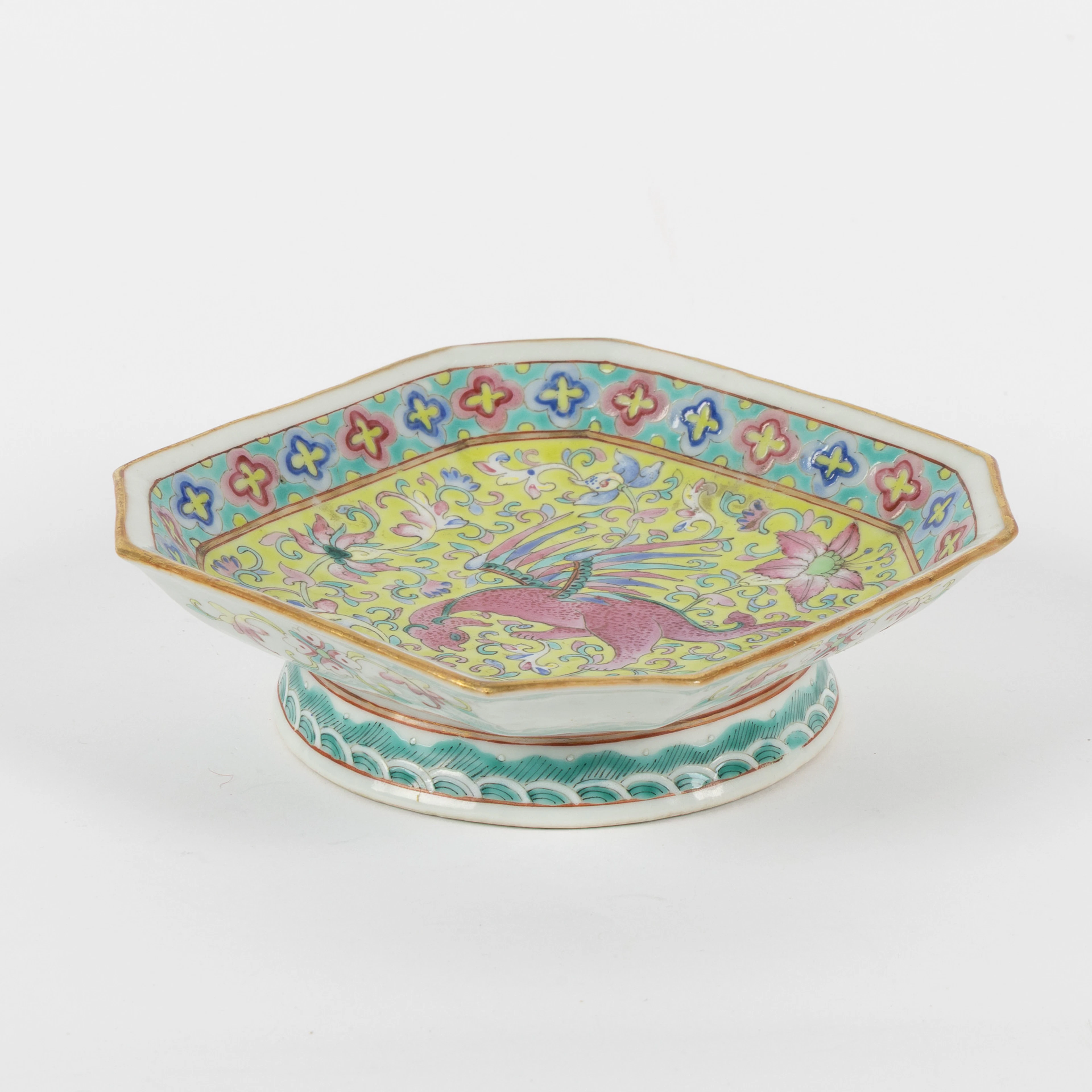 FAT, Kina, sen Qing, 1800-talets andra hälft, porslin med dekor i