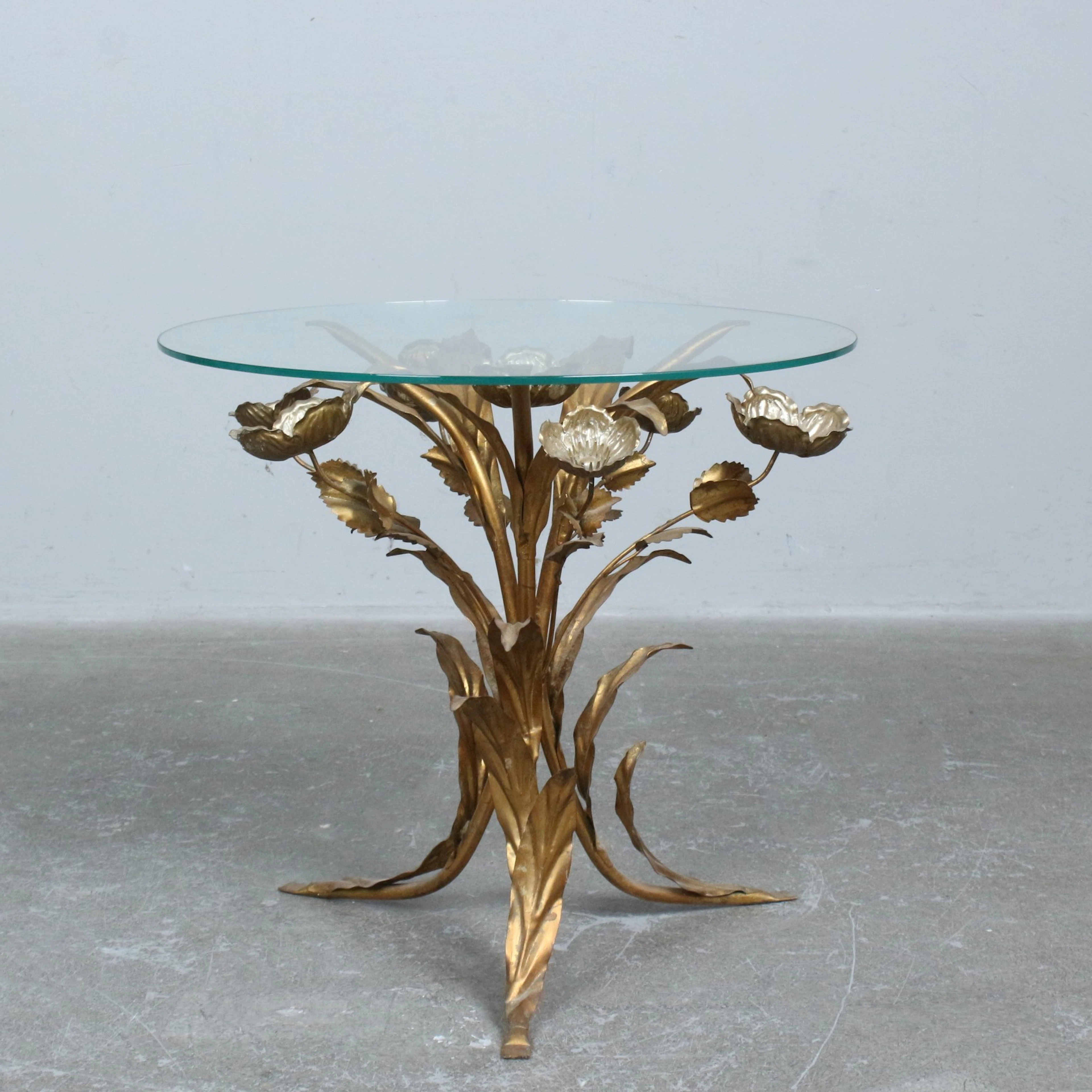HANS KÖGL. Beistelltisch/Coffee Table, 1970er Jahre/Hollywood Regency.