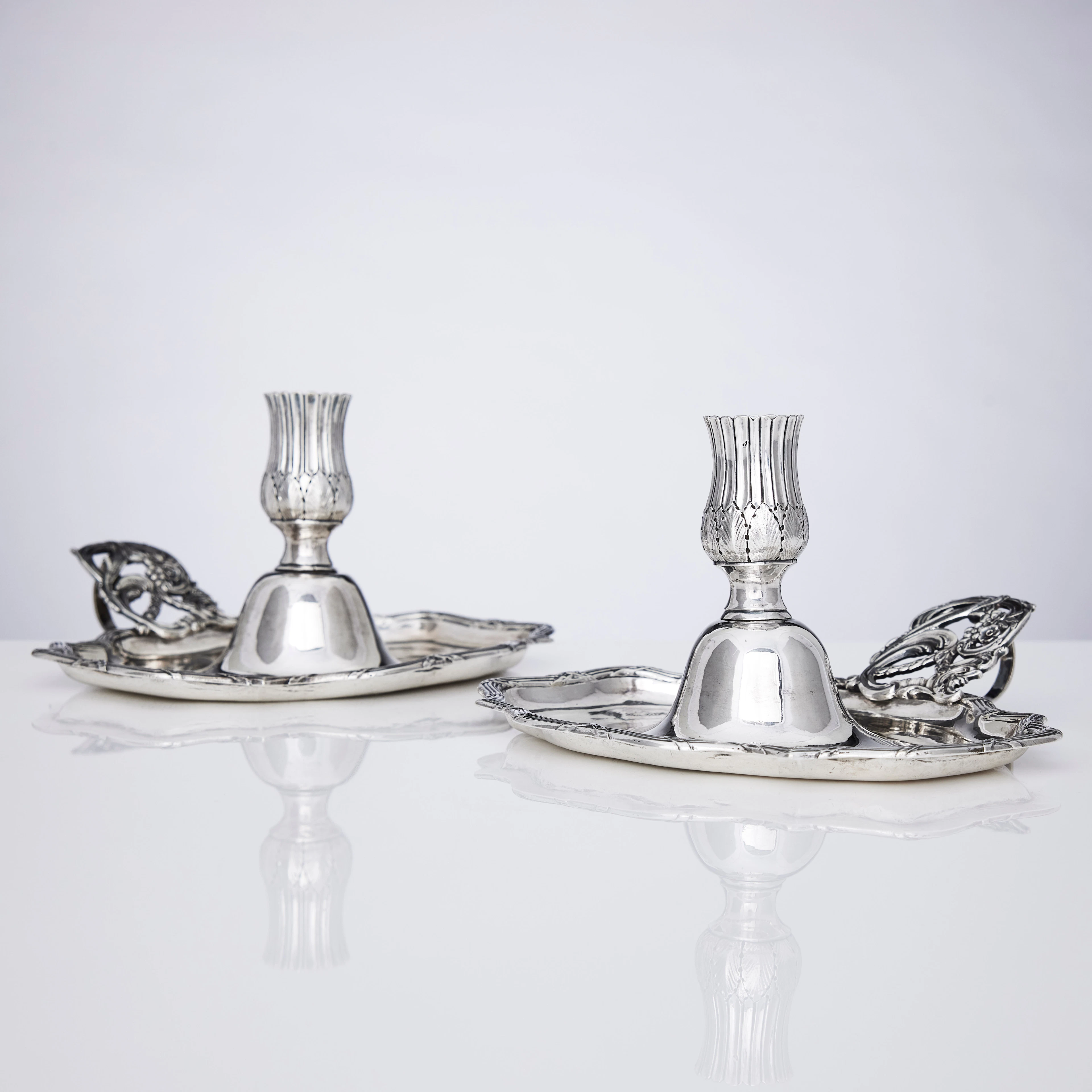 ANDREAS REUTZ. Nattljusstakar, ett par, silver, Göteborg 1775. Gustavianska.