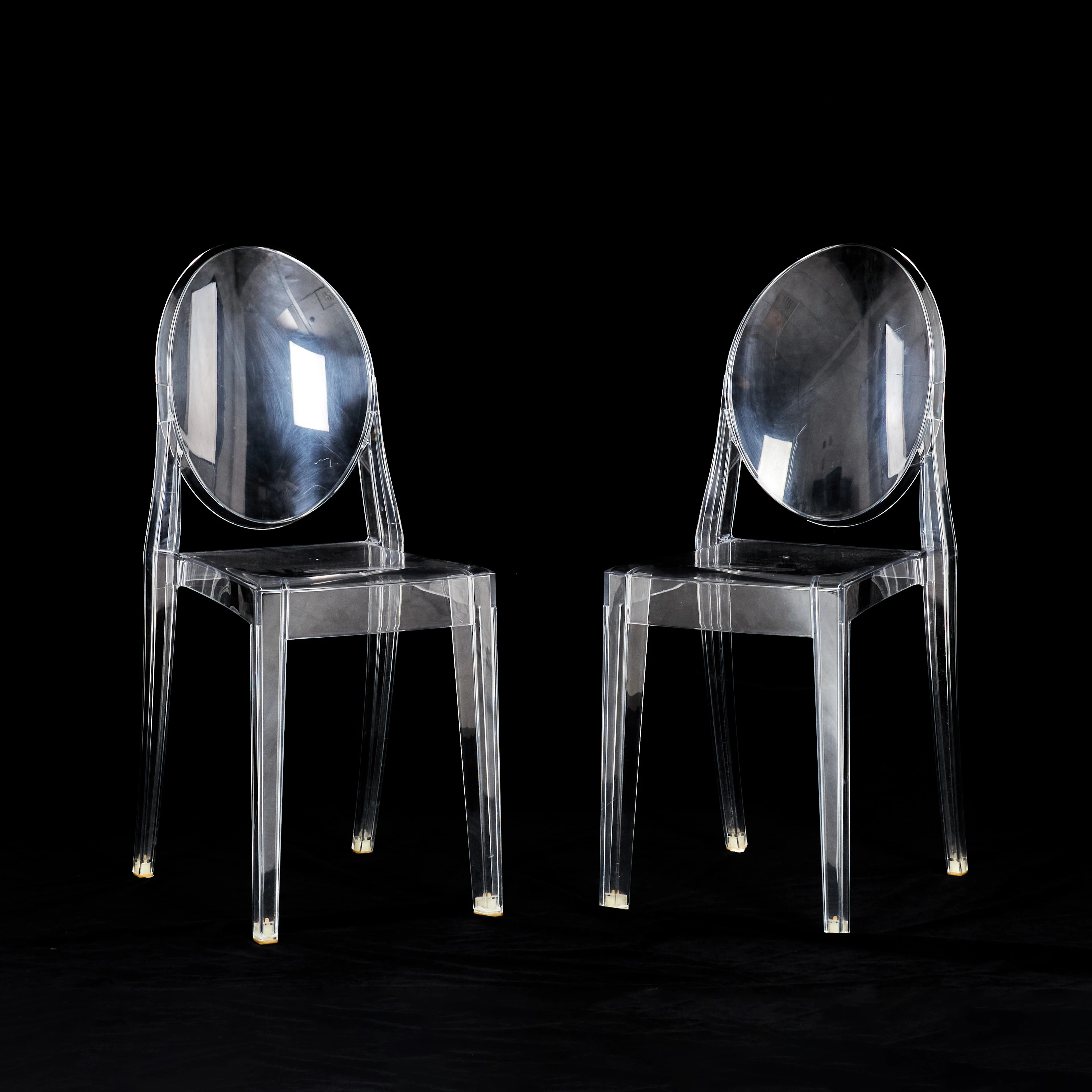 PHILIPPE STARCK. Stolar, 1 par, "Louis Ghost", för Kartell.