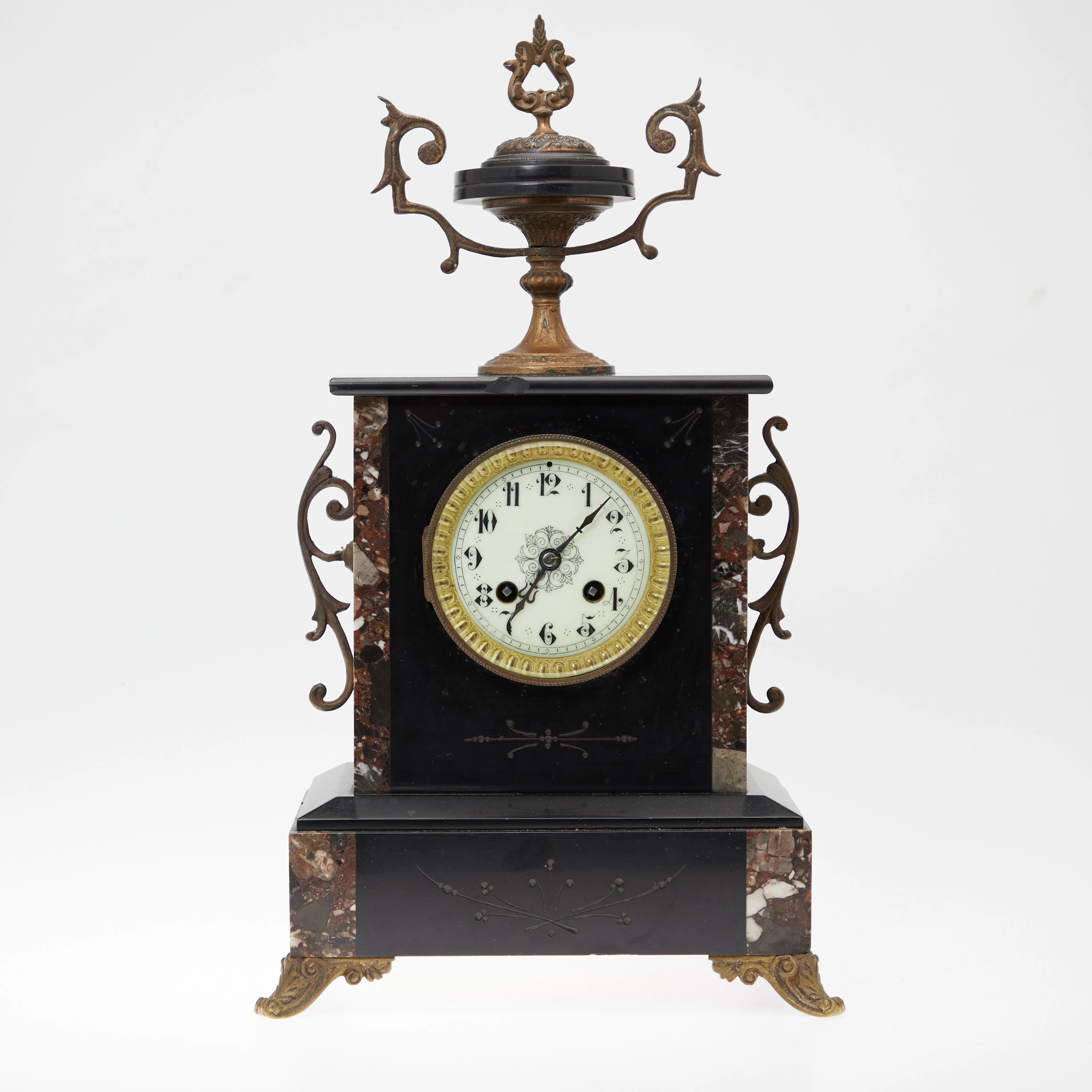 Kaminuhr / Pendule, Ölschiefer, Mamor, Messing, spätes 19. Jh, Frankreich.