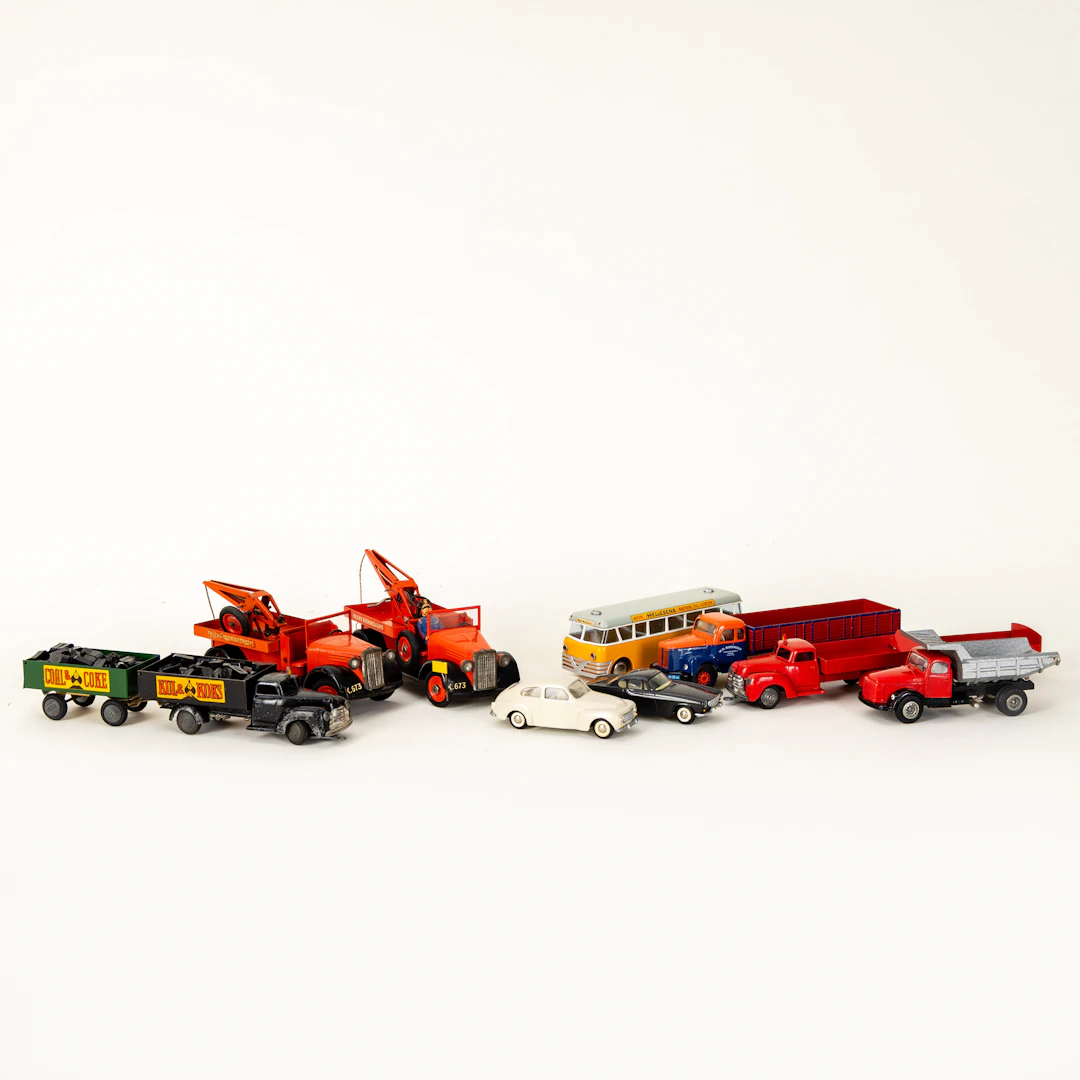 TEKNO, Konvolut u.a. Dodge Coal & Coke Tipper Truck & Trailer, sowie