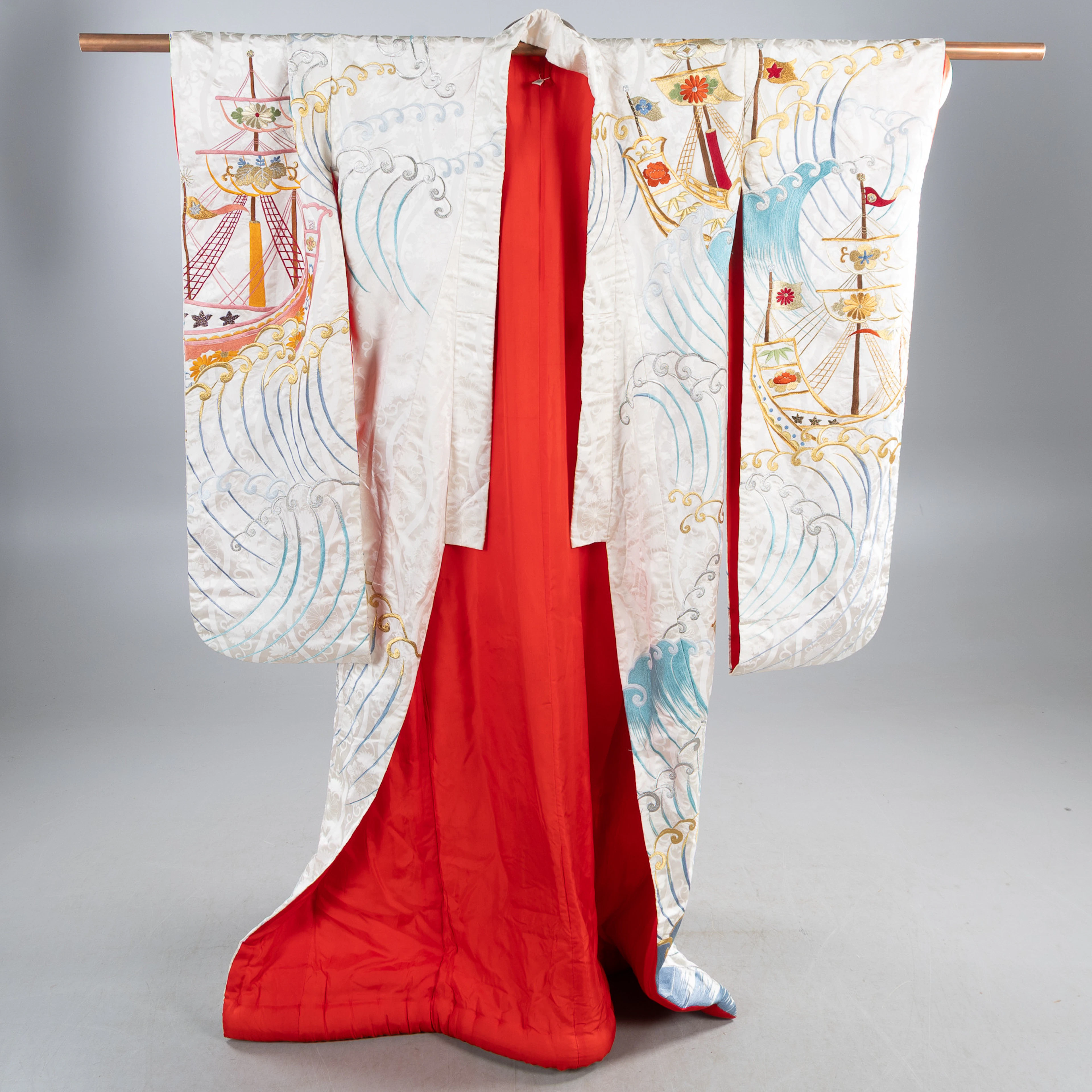 HAYASHI KIMONO / IRO UCHIKAKE/ BRÖLLOPSKIMONO, Japan, omkring 1960