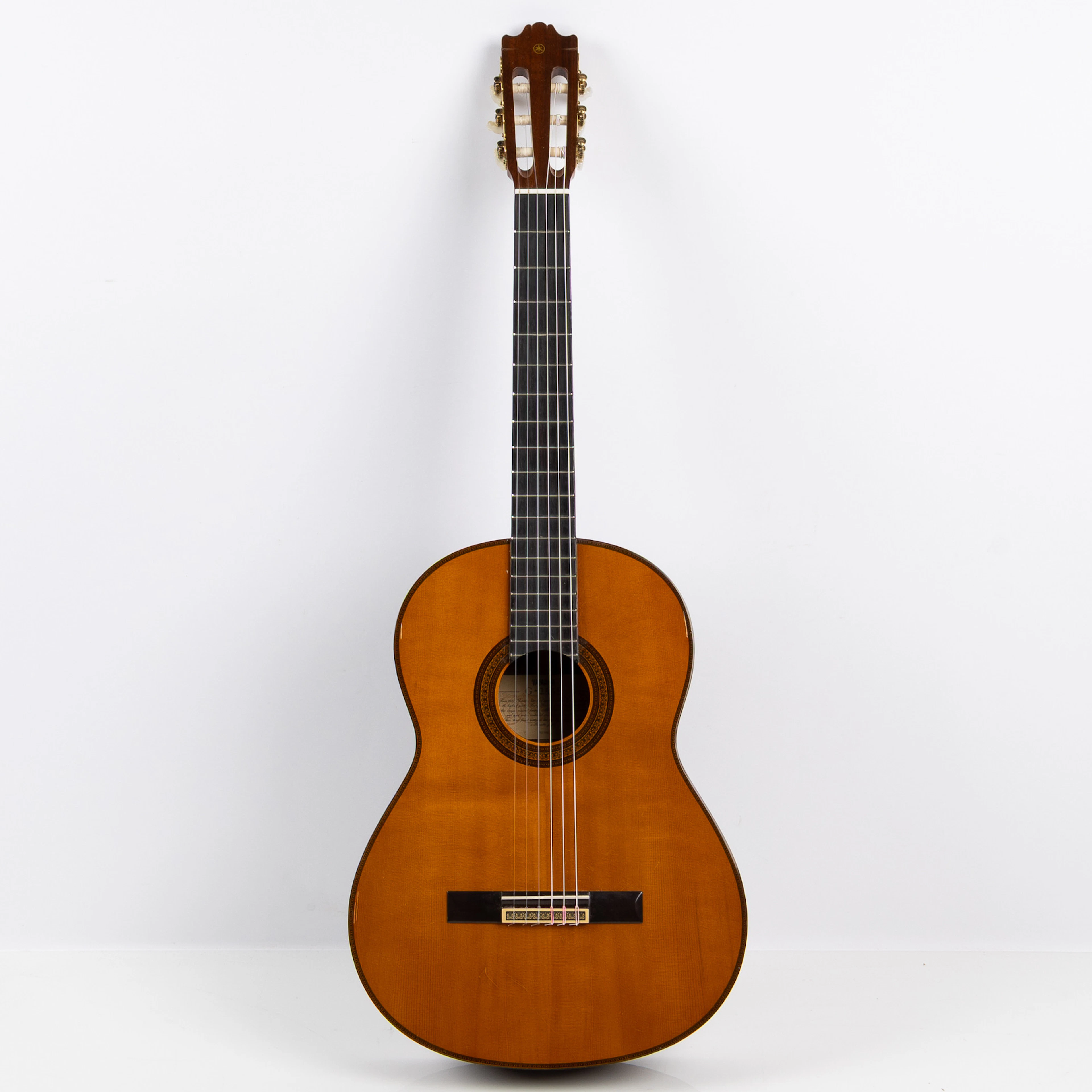 YAMAHA, Aukustisk gitarr, modell G -225S.