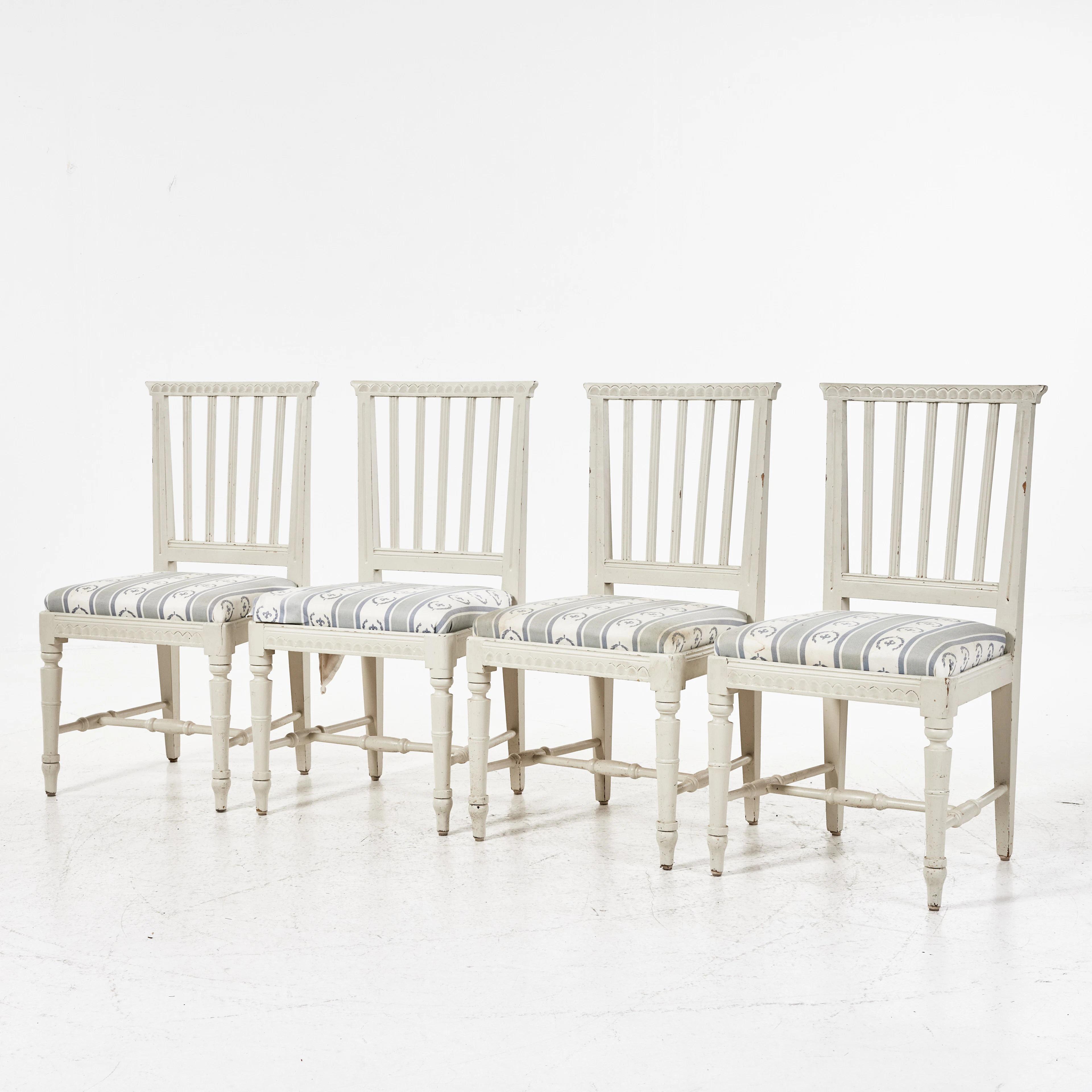 STOLAR, 4 st., gustaviansk stil, 1900-talets första hälft, skuren