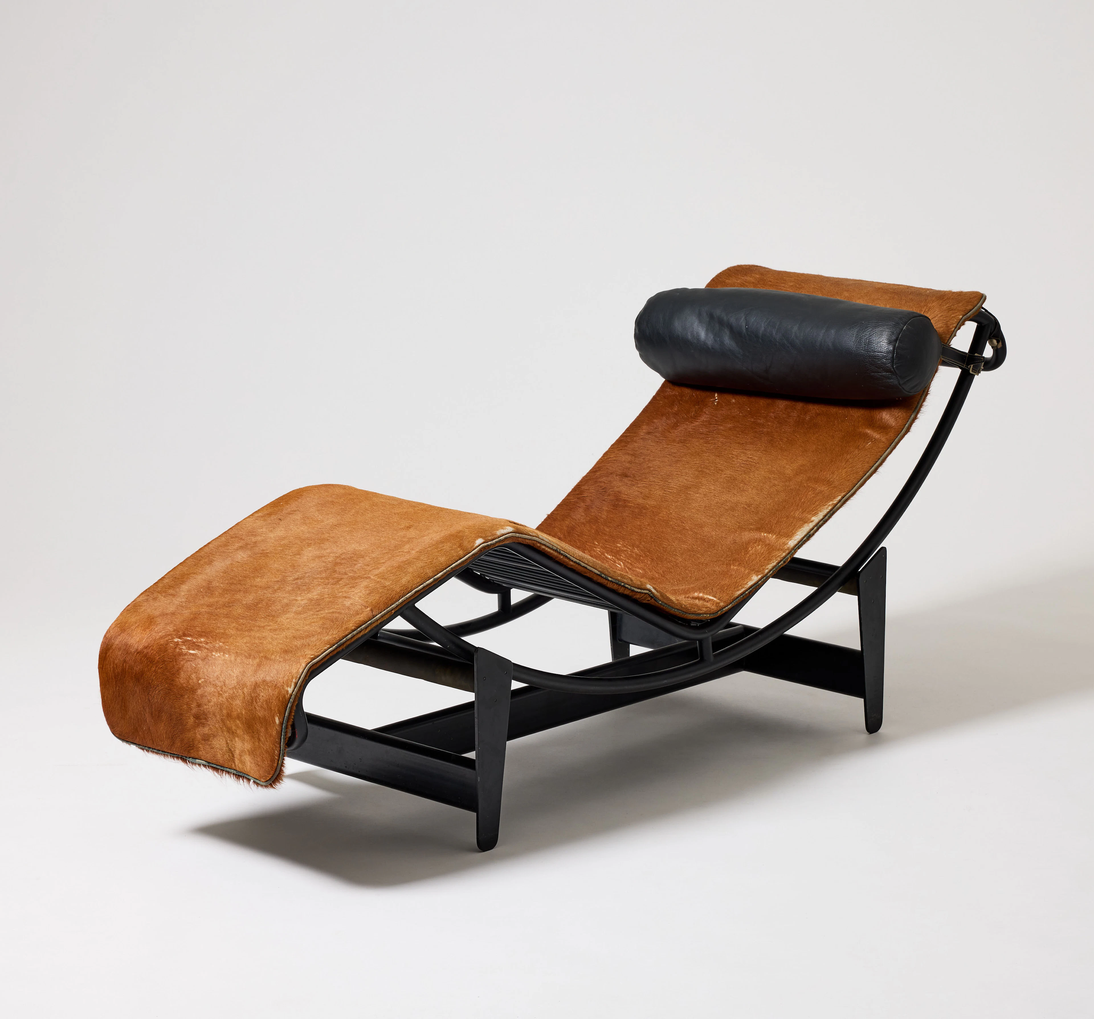 LE CORBUSIER, PIERRE JEANNERET & CHARLOTTE PERRIAND. "LC4", Liggfåtölj