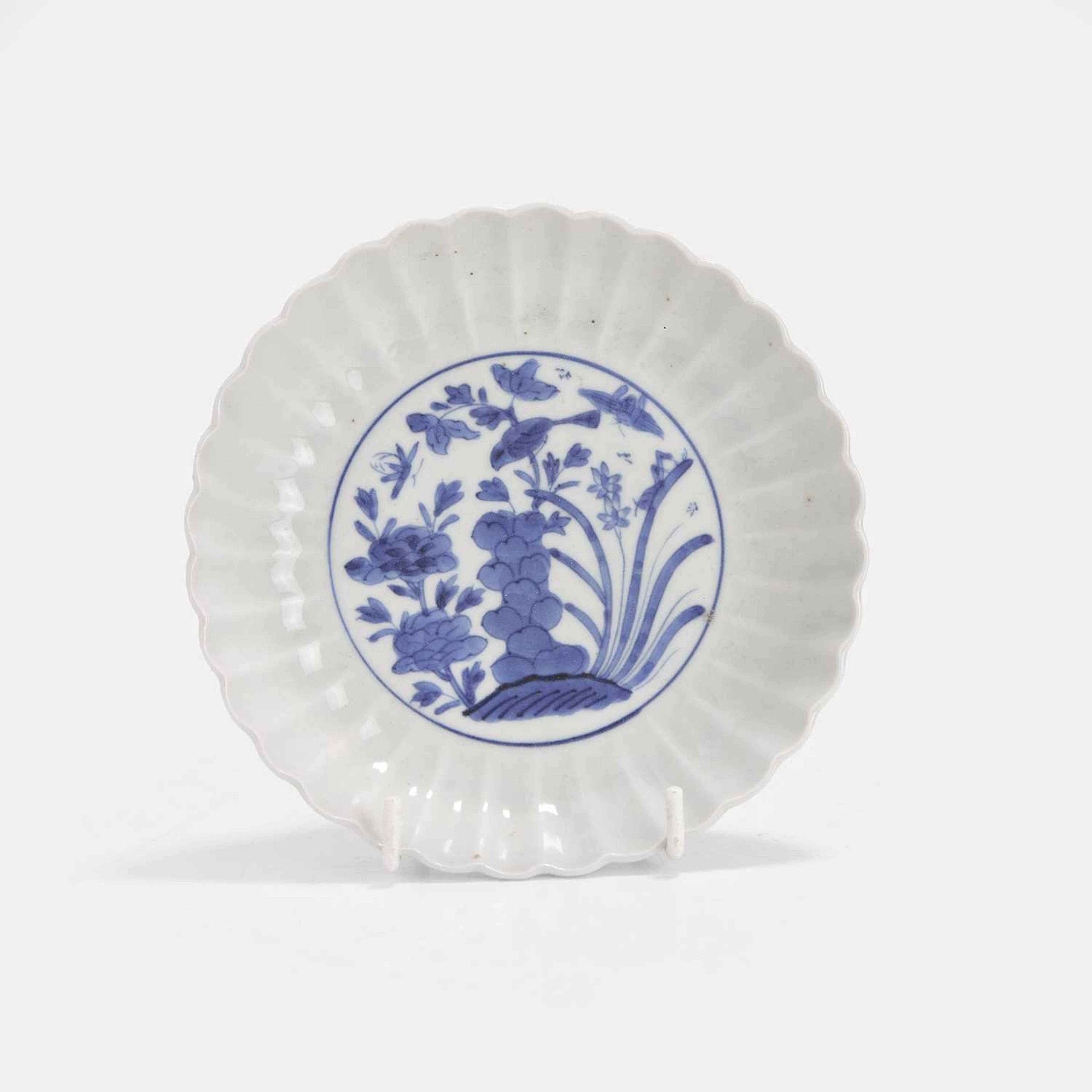 A Japanese blue and white dish Edo period (1603-1868)