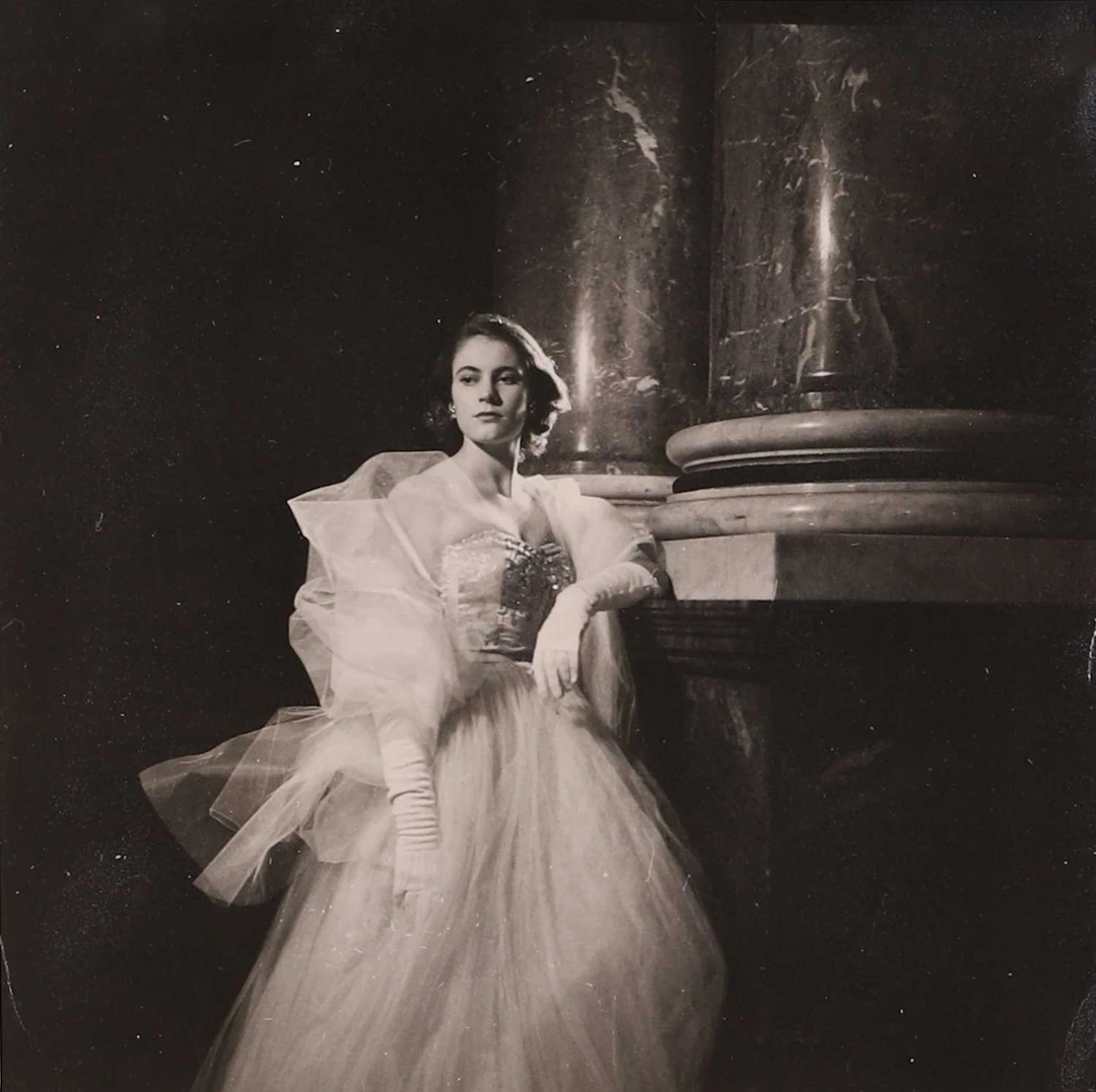 ▲ Cecil Beaton (British, 1904-1980) Lady Jane Heathcote-Drummond-Willoughby