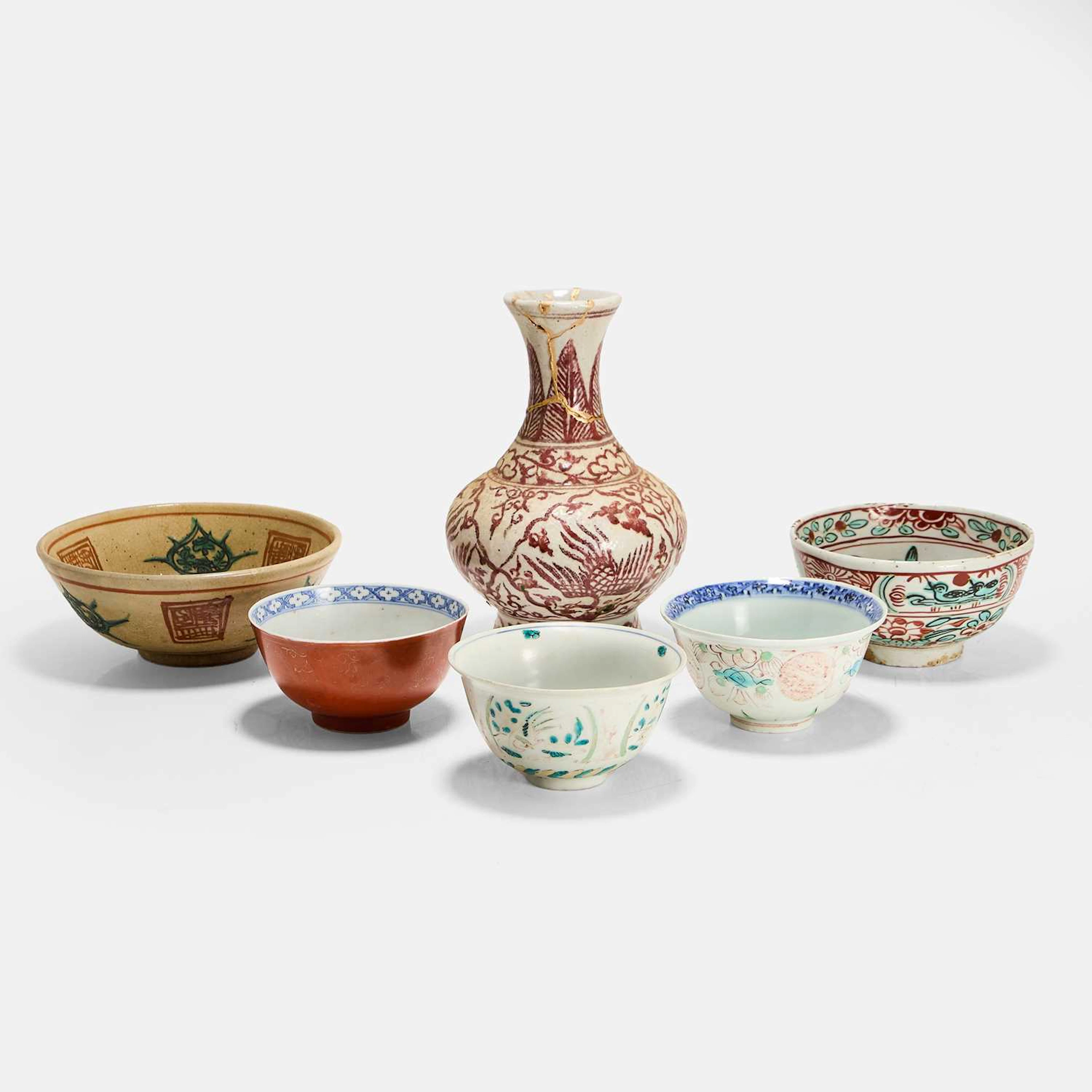 A collection of six Chinese porcelain pieces Ming and Qing dynasties