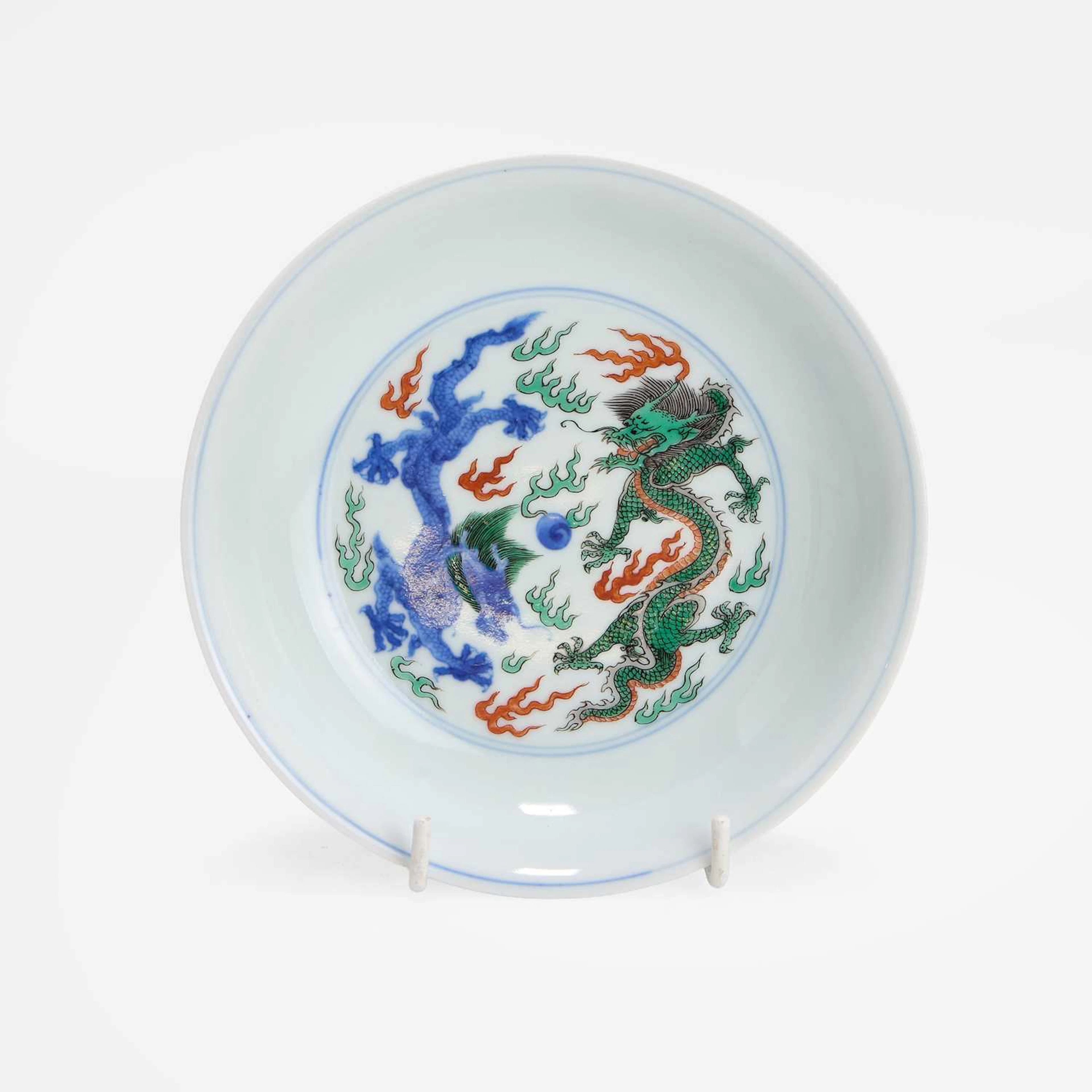 A Chinese doucai dish Kangxi (1662-1722)