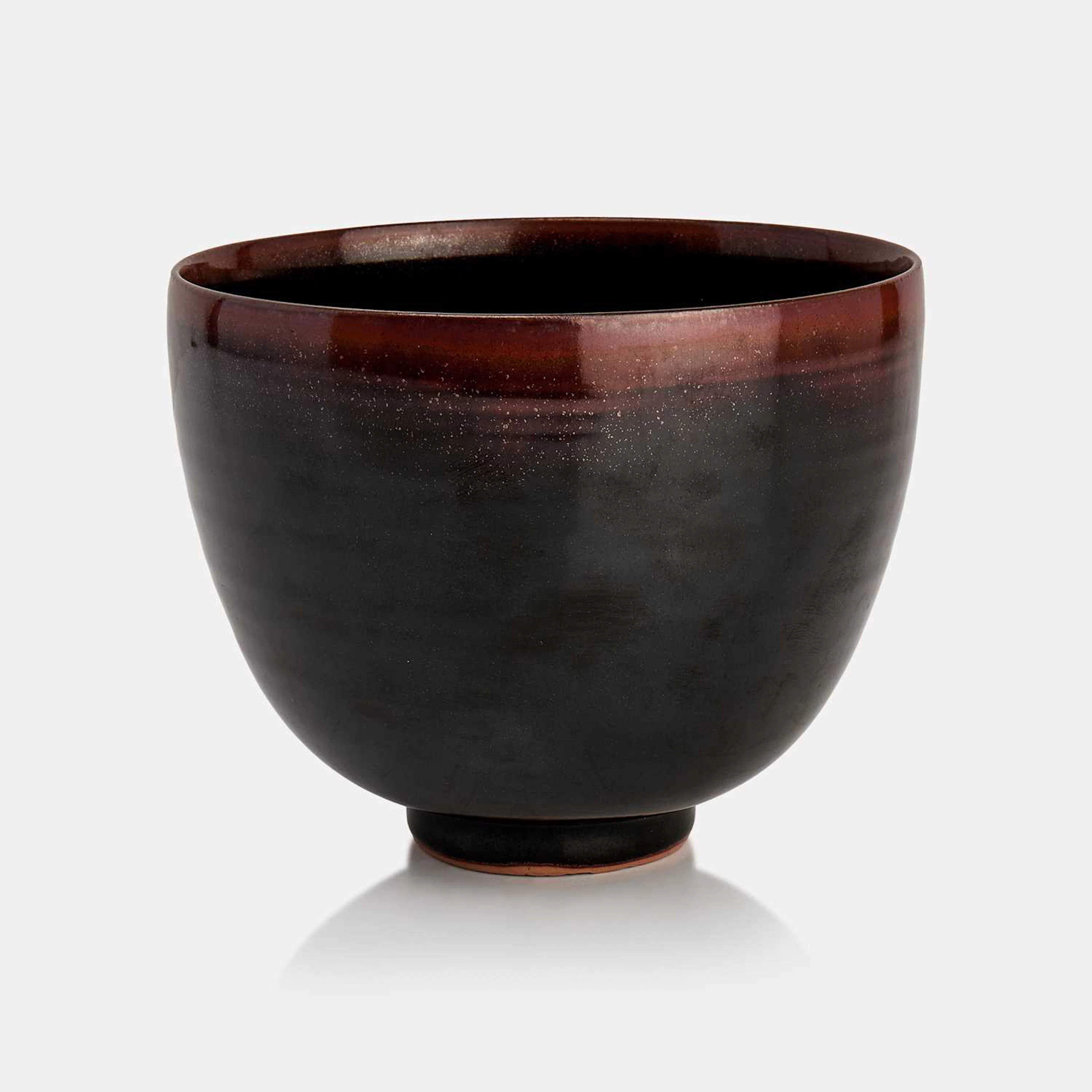 ▲ Rupert Spira (British, b.1960) a footed bowl
