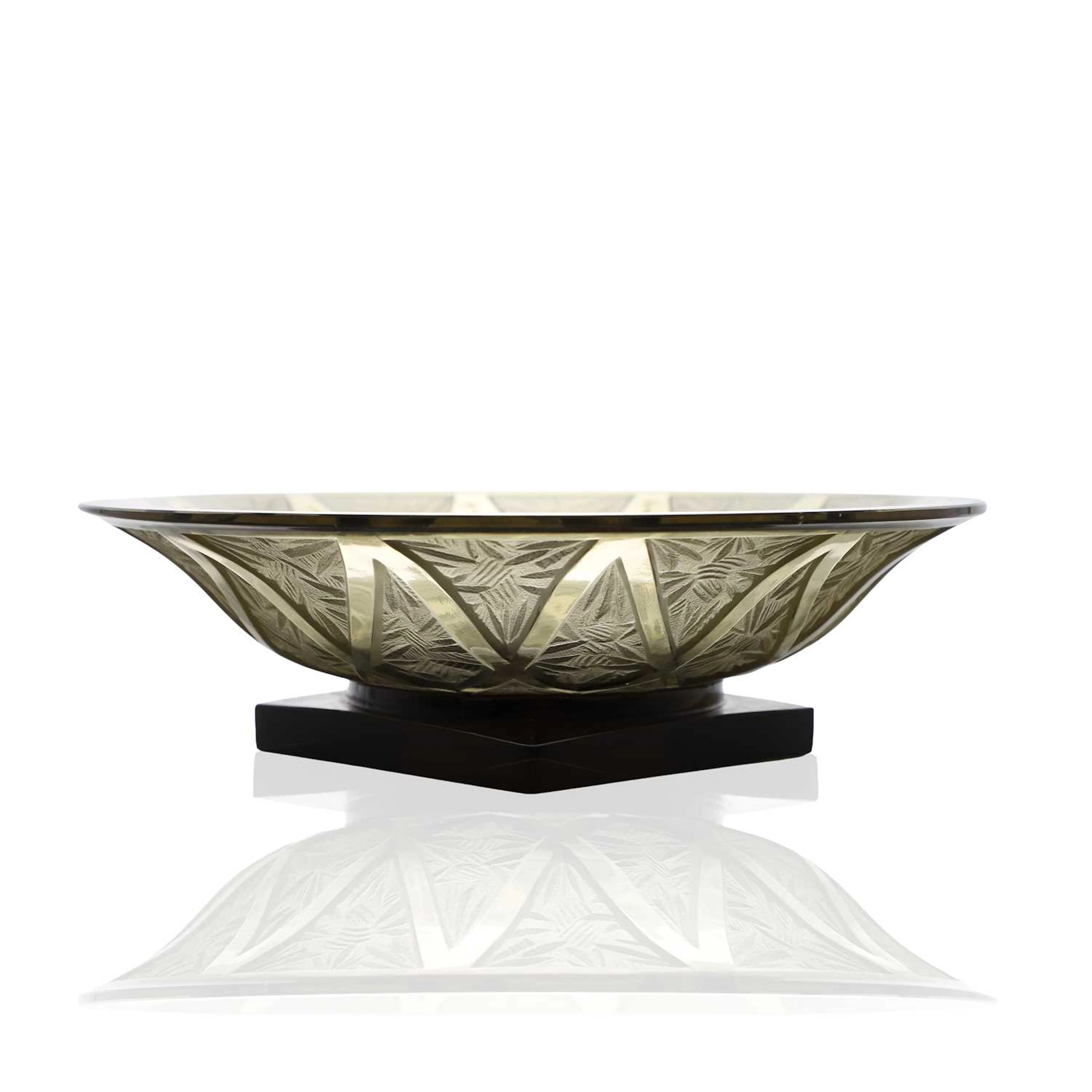 A Verlys glass bowl circa 1930, French