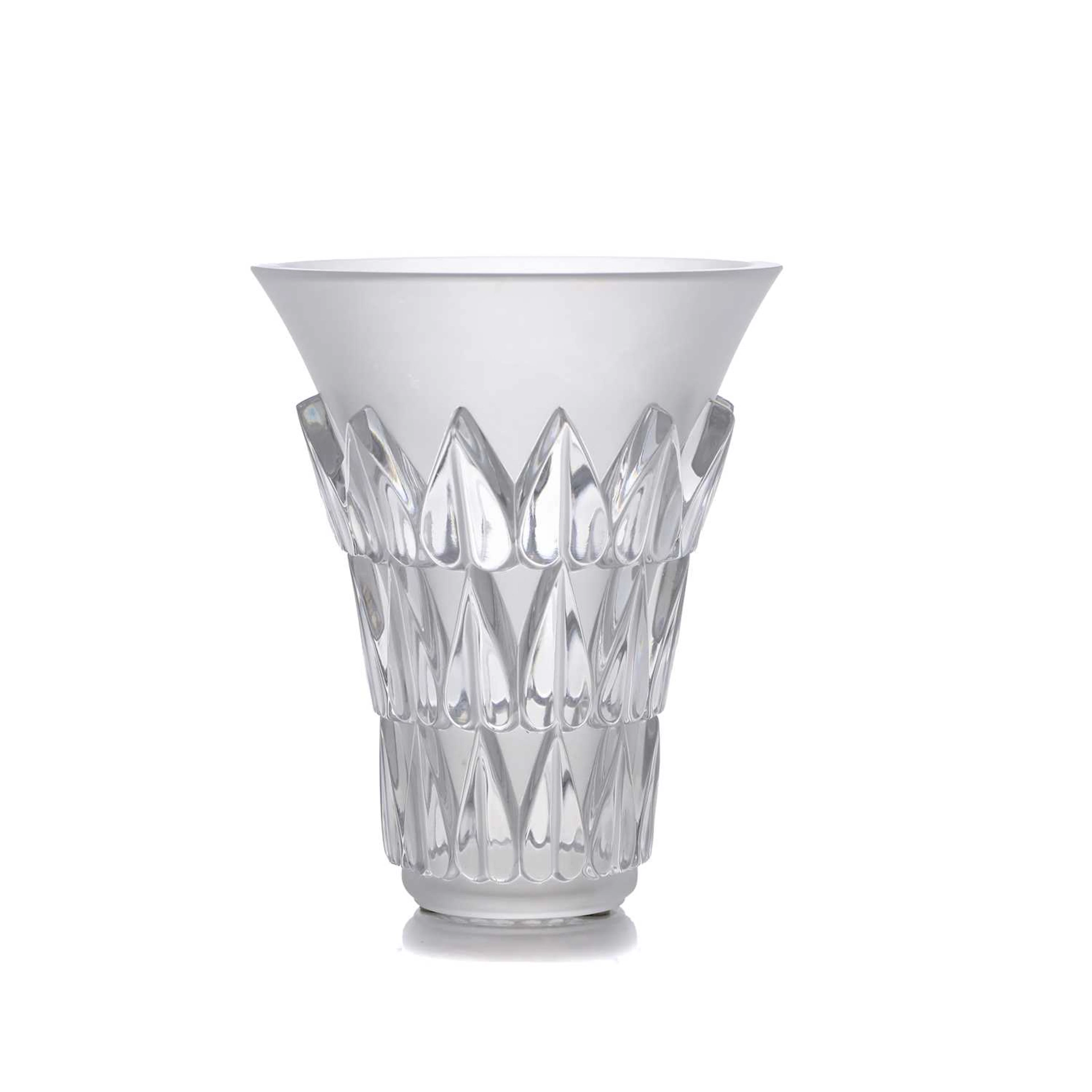 A Lalique 'Feuilles' pattern vase late 20th century, French
