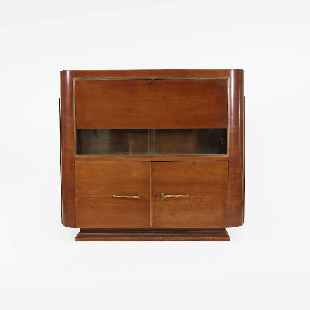 Art Deco a cocktail cabinet