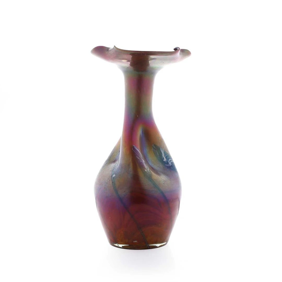 An iridescent glass vase in the manner of Rindskopf, 20th century, Bohemian