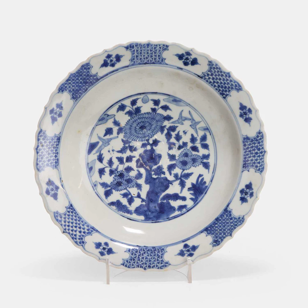 A large Japanese blue and white plate 19th century