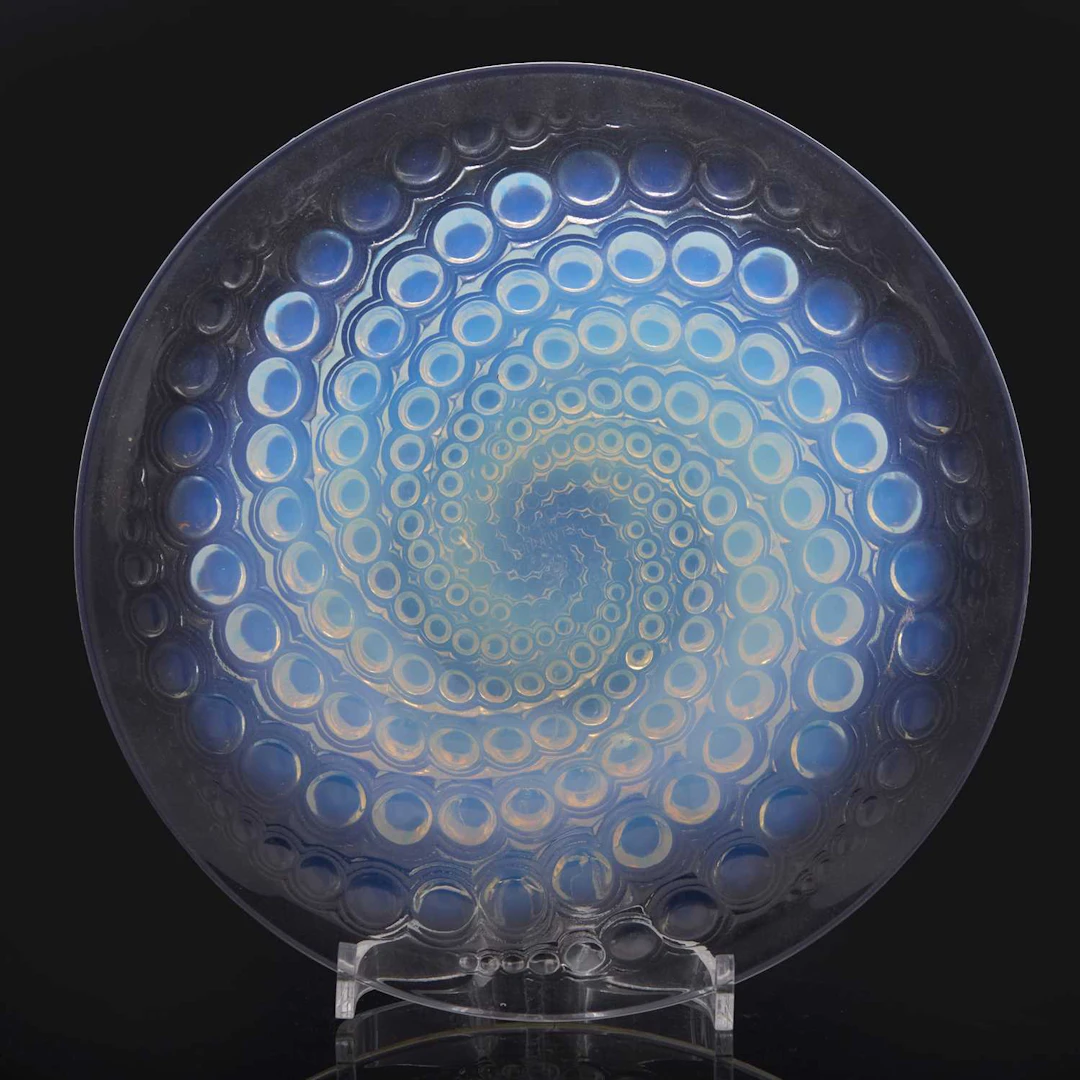 René Lalique (French, 1860-1945) a 'Volutes' bowl, No. 10-395, designed