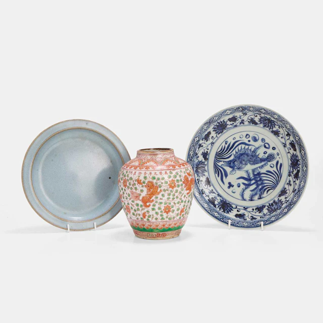 Three pieces of Chinese porcelain