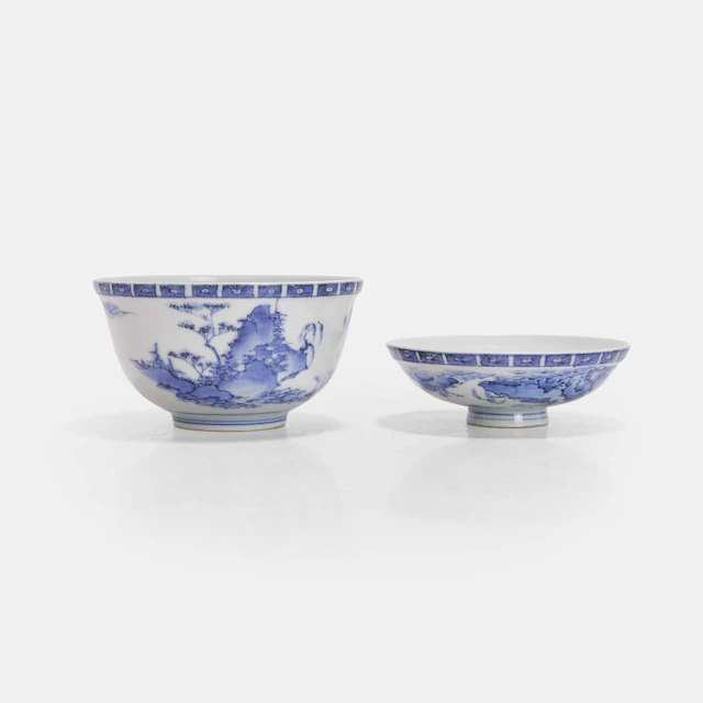 A Japanese blue and white bowl and cover Edo period (1603-1868)