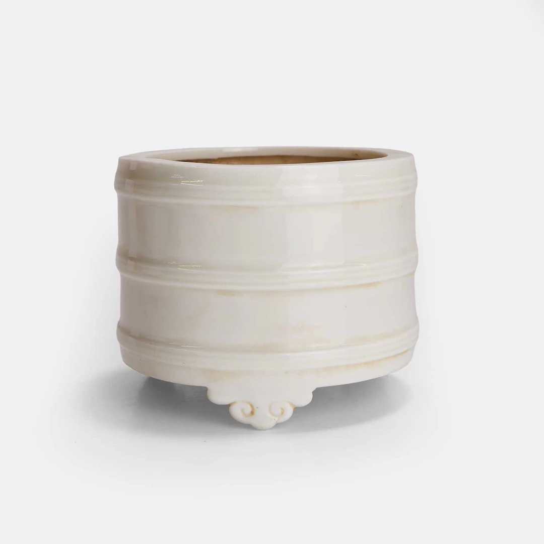 A Chinese blanc de Chine incense burner Kangxi (1662-1722)