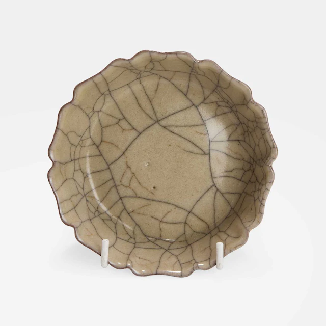 A Chinese Ge-type washer Qing dynasty (1644-1911)
