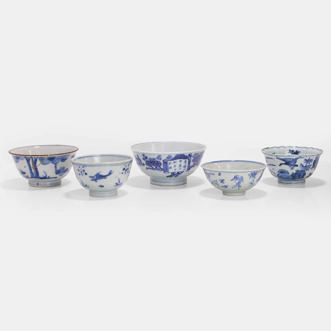 A collection of five Japanese blue and white bowls 19th-20th century