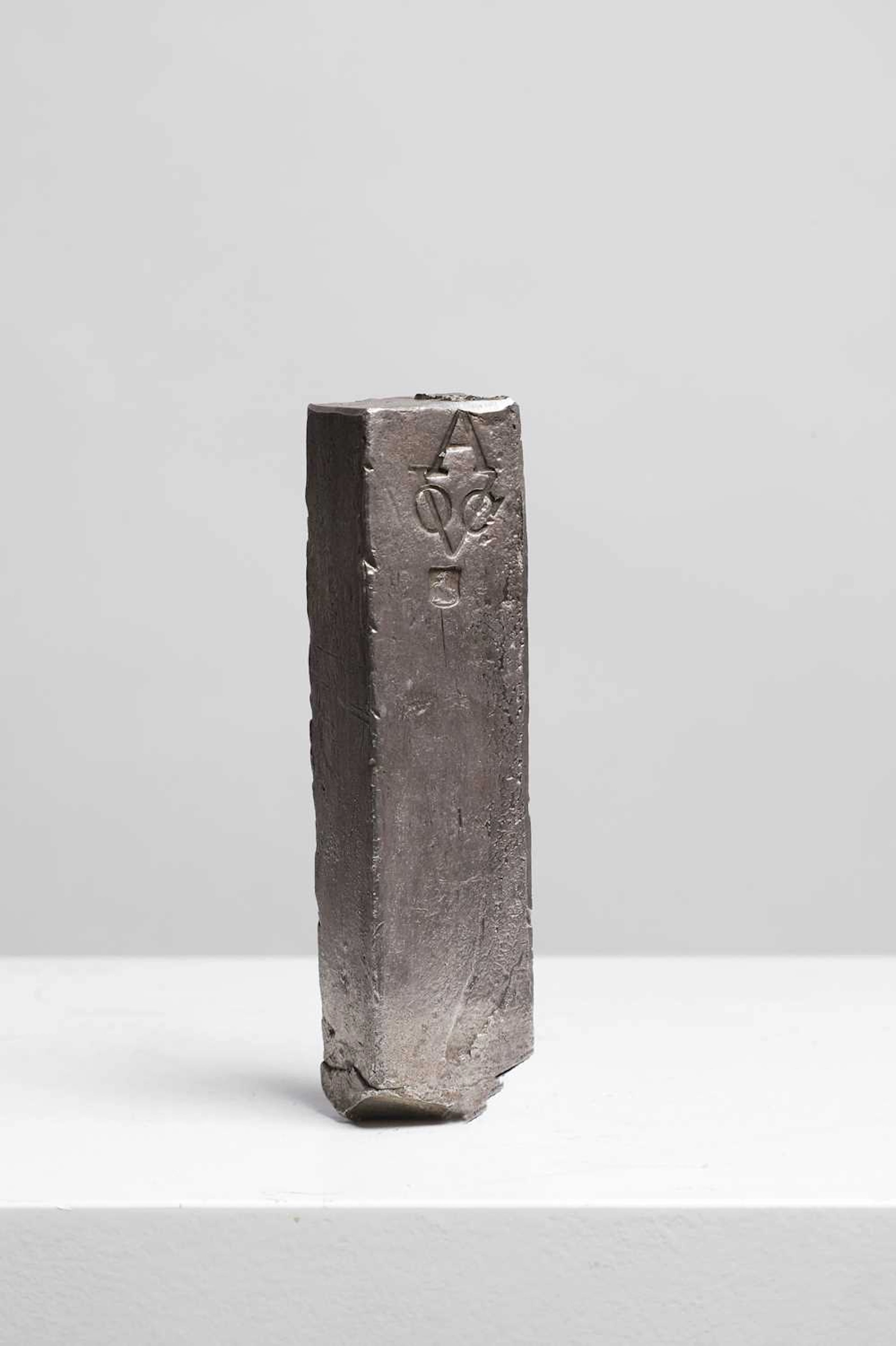 A Dutch East India Company (V.O.C.) silver ingot c.1739/40, Rooswijk Cargo