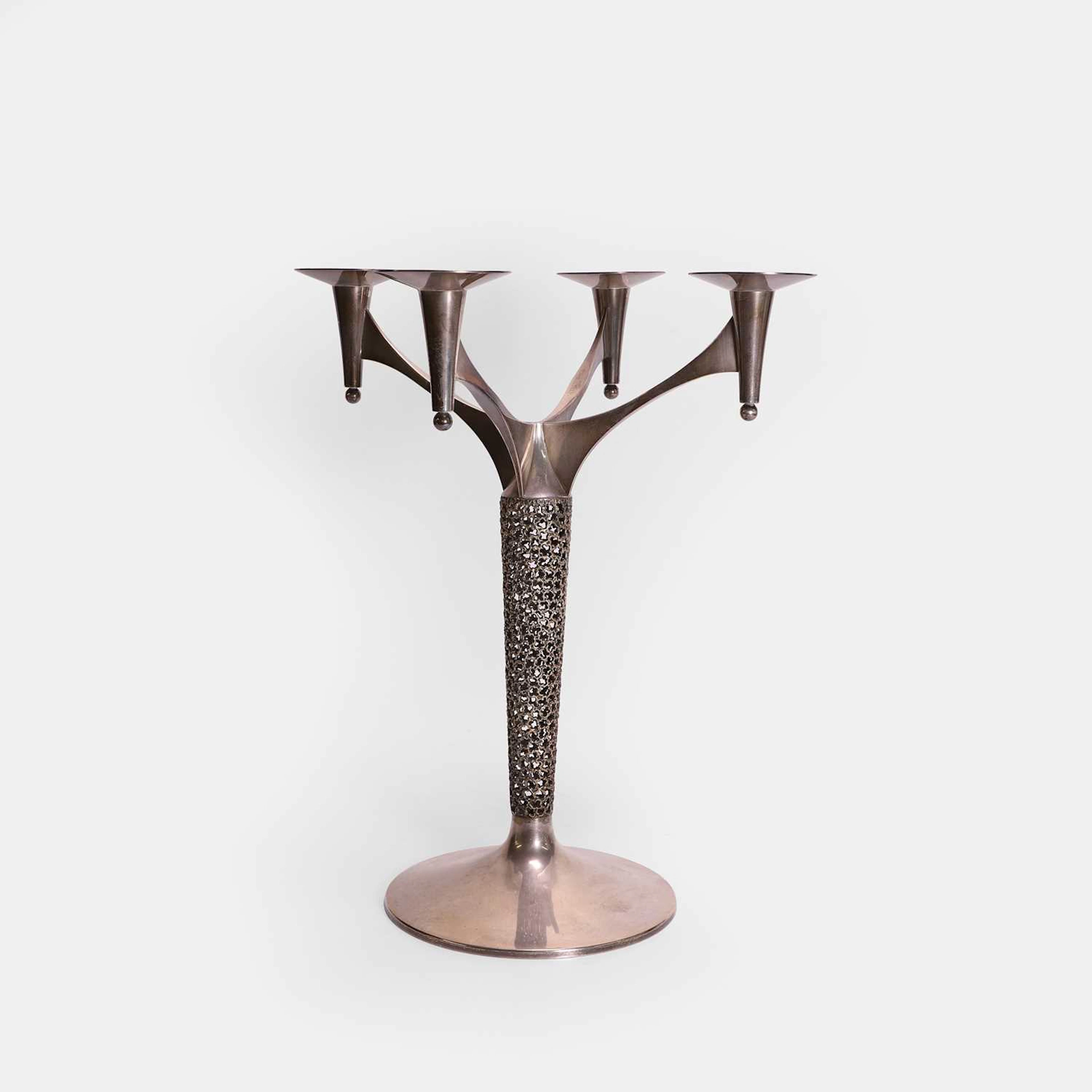 ▲ Stuart Devlin (Australian-British, 1931-2018) a silver and silver-gilt