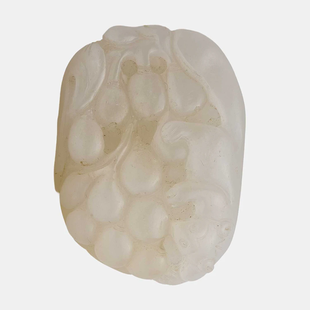 A Chinese jade pendant Qing dynasty (1644-1911)