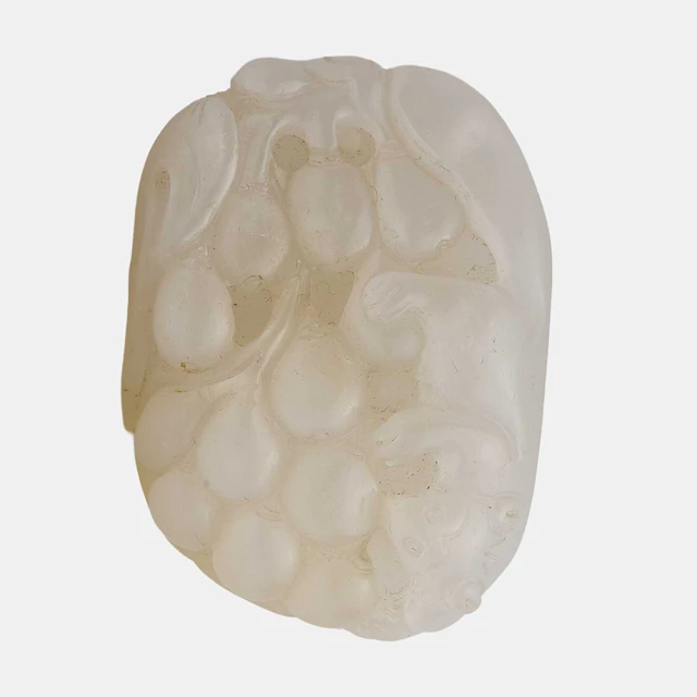 A Chinese jade pendant Qing dynasty (1644-1911)
