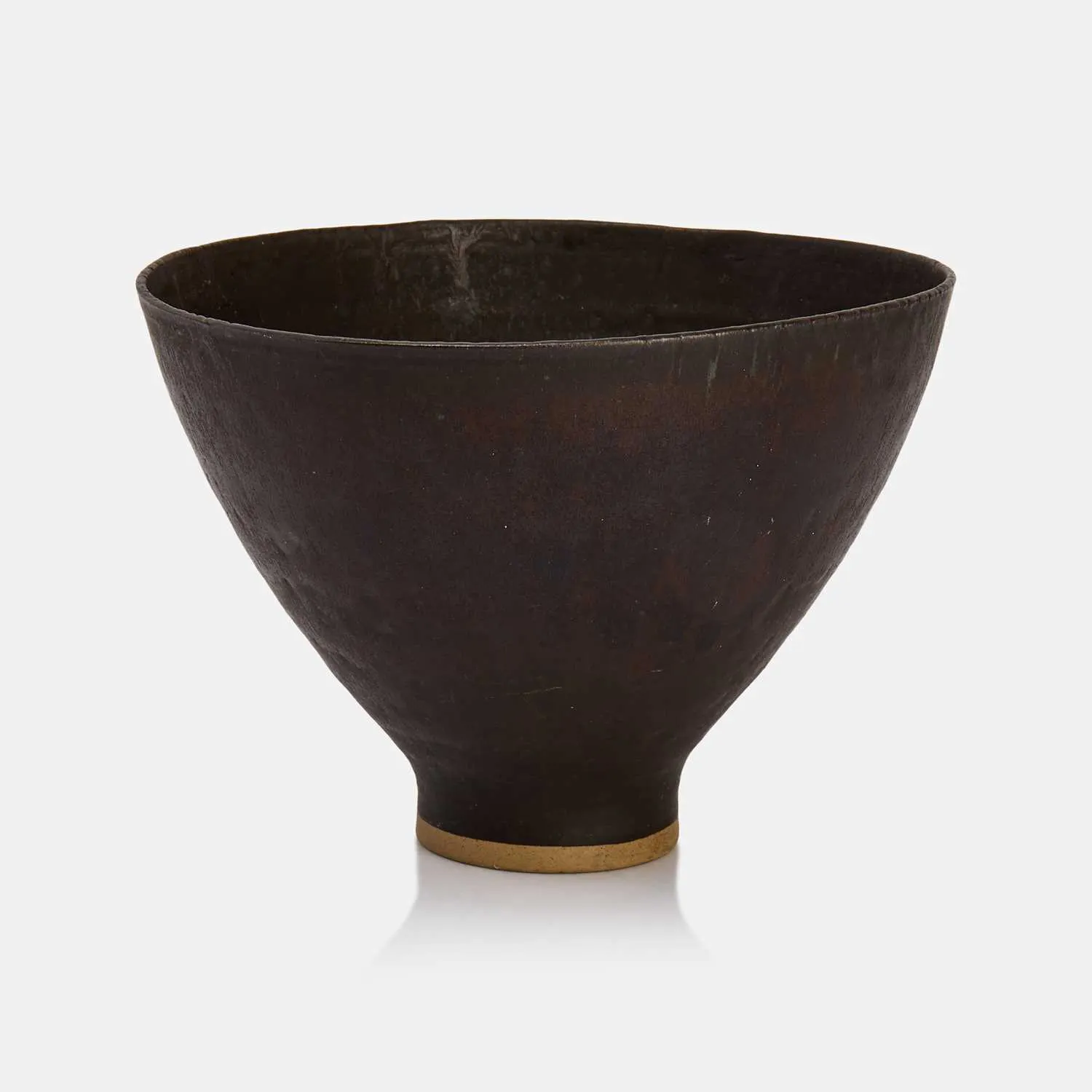 ▲ Dame Lucie Rie (Austrian, 1902-1995) a footed bowl