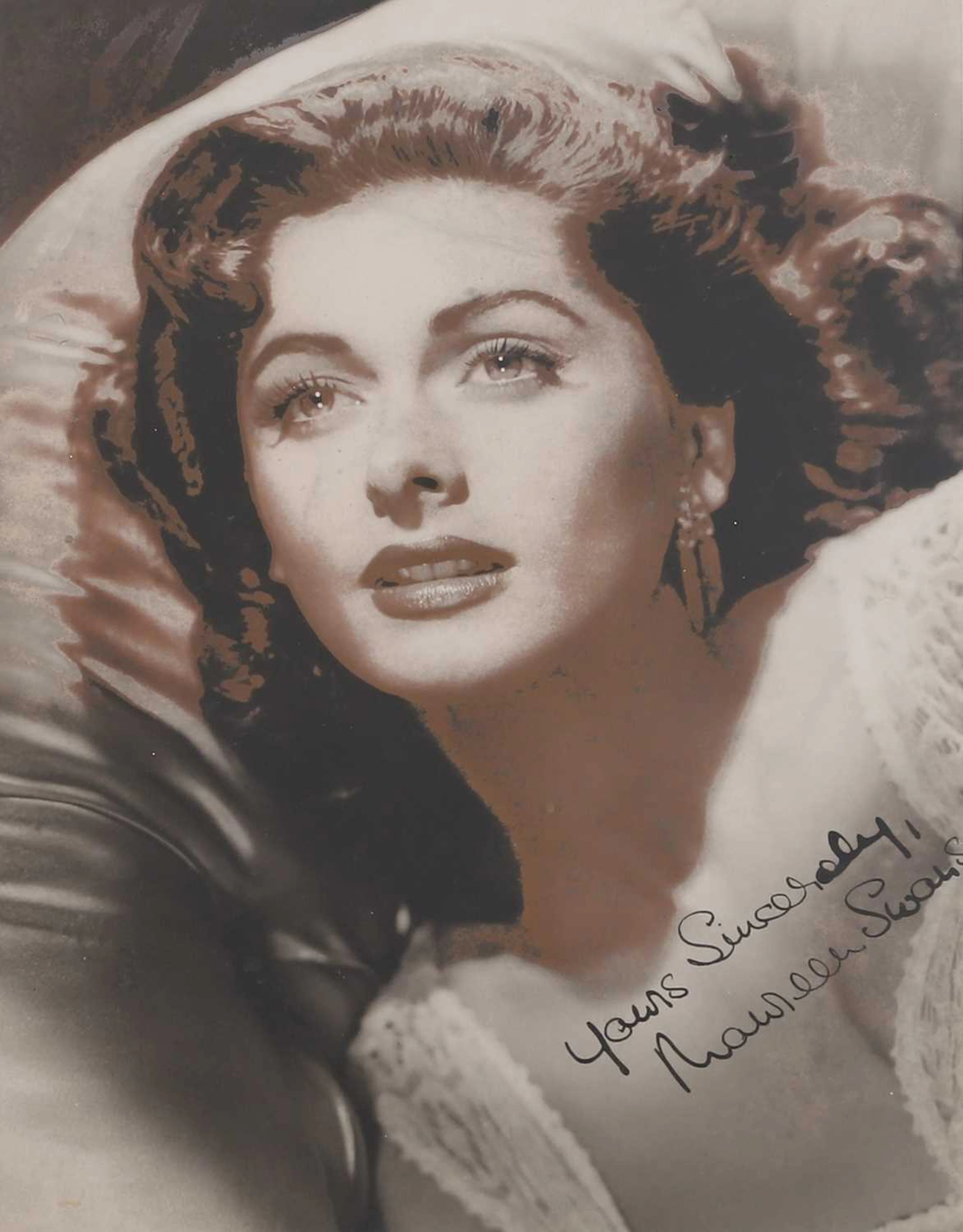 A signed photograph of the actress Maureen Swanson, Countess of Dudley