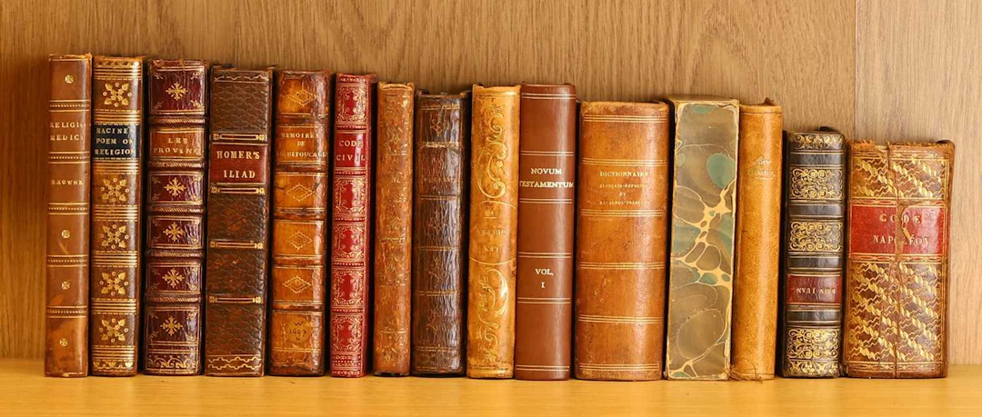 BINDINGS (Pocket Size)- Brantome, Pierre de Bourdeille