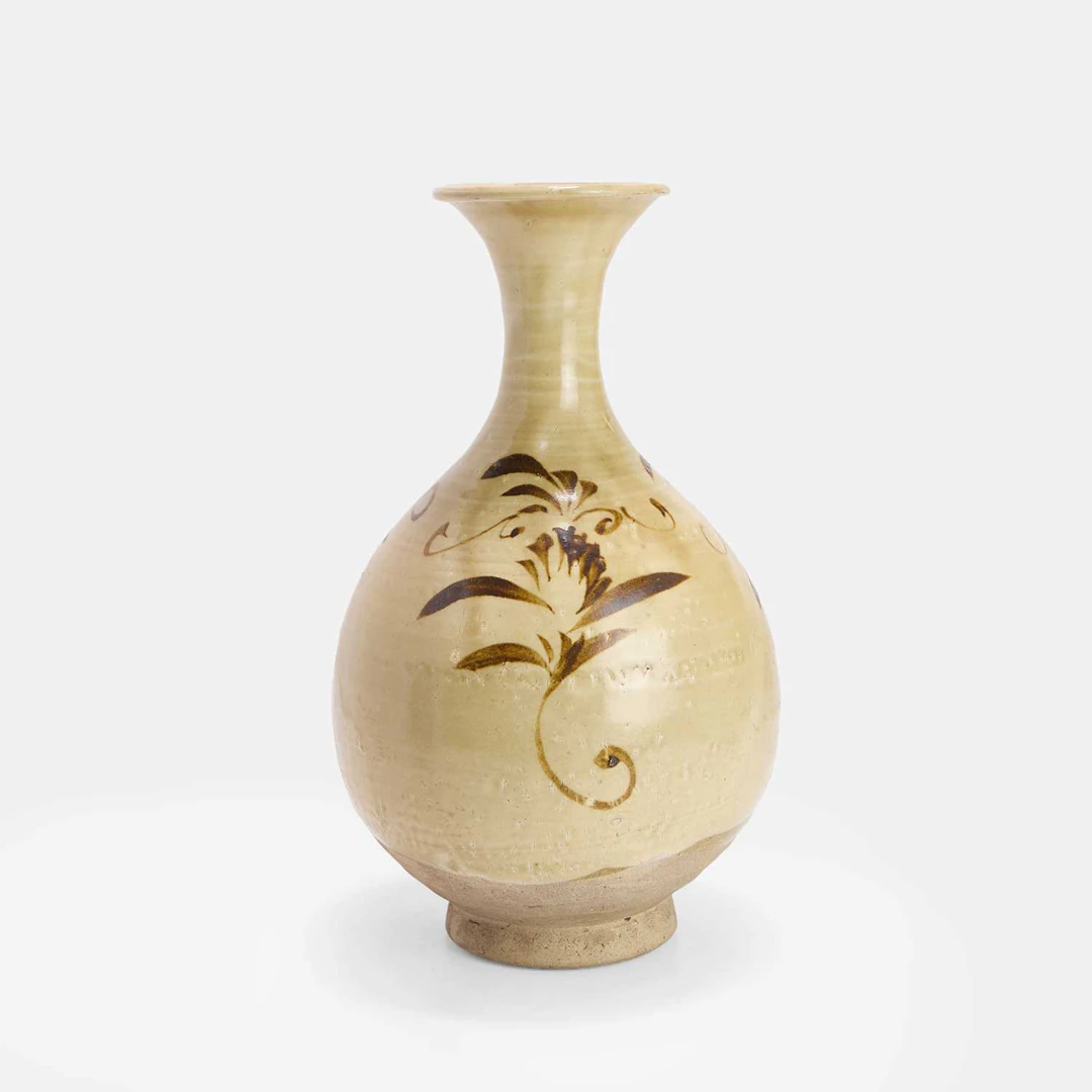 A Chinese Cizhou ware vase Jin to Yuan dynasties