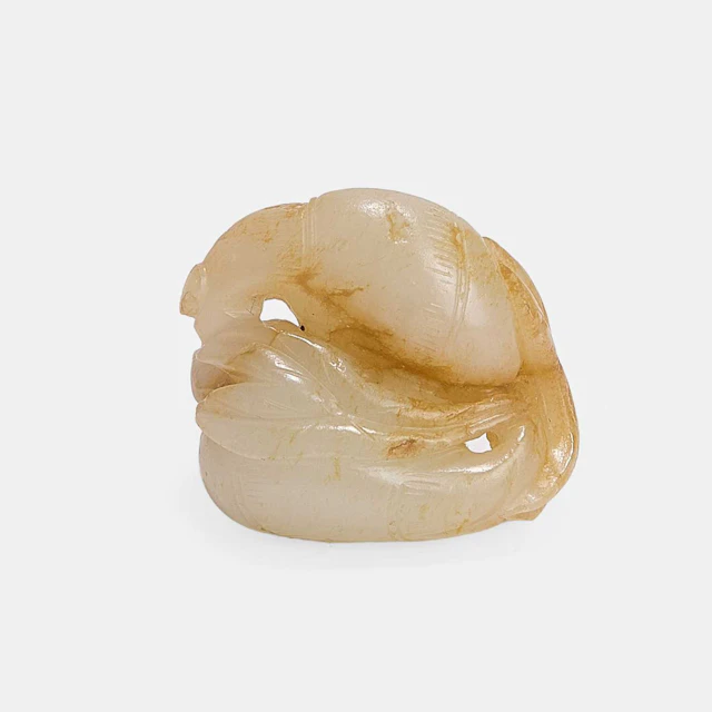 A Chinese jade pendant Qing dynasty (1644-1911)